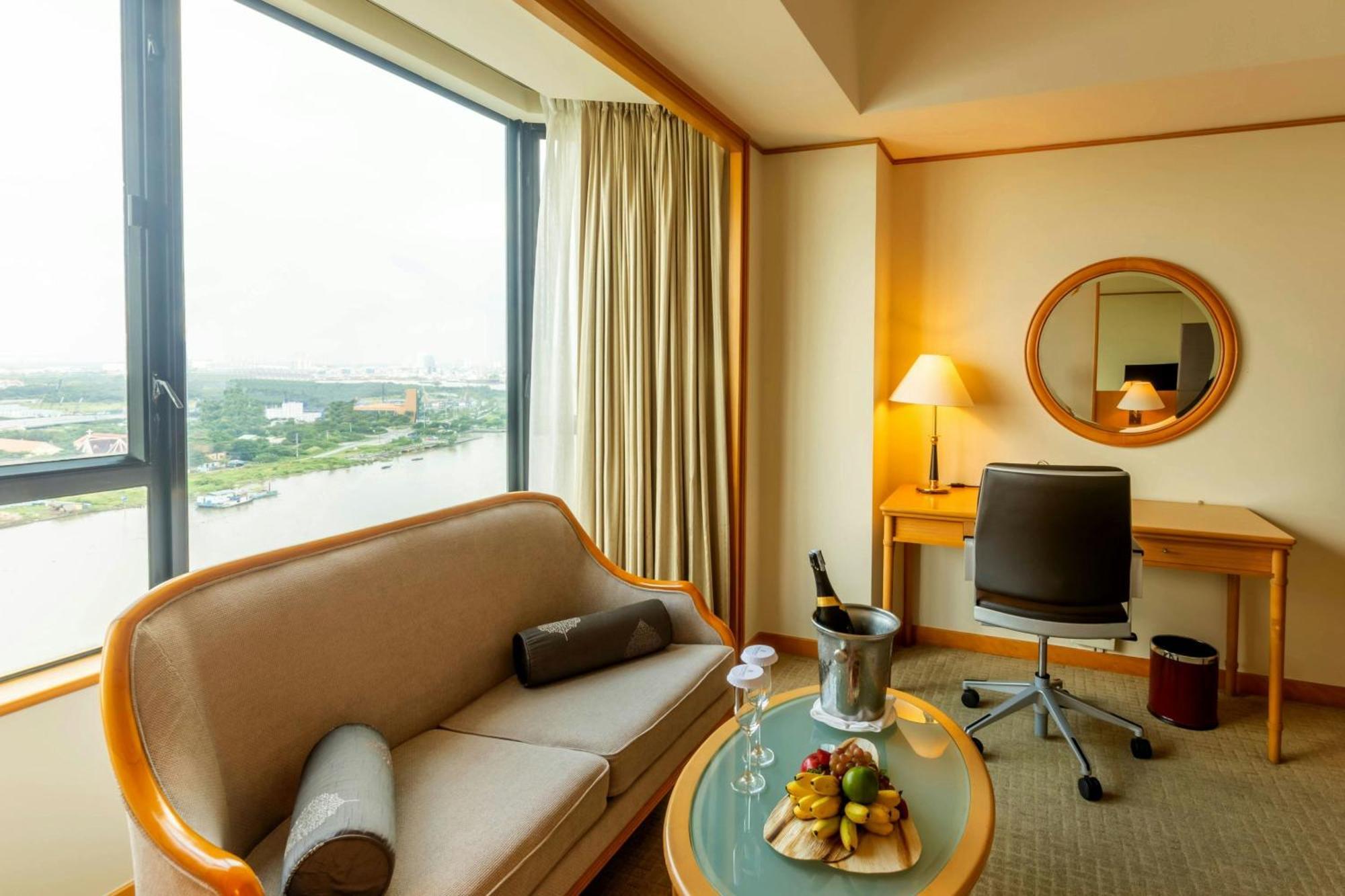 Club King Room River View Club Level