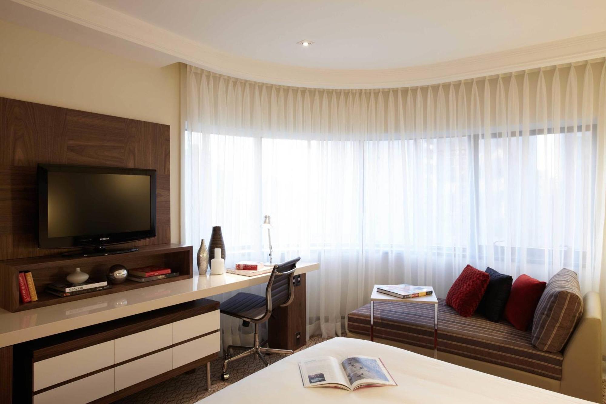 Deluxe Room with City View