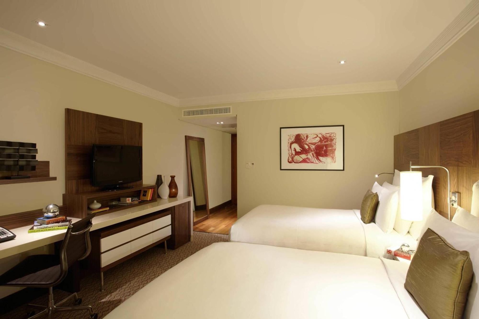 Club level, Guest room, Double, City view