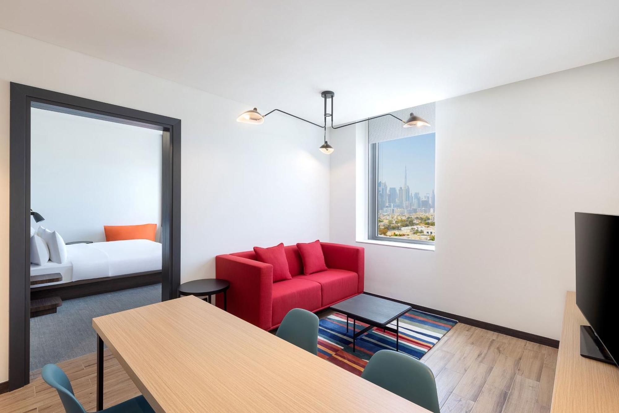 2 Bedroom Suite 1 King Bed & 2 Single Beds