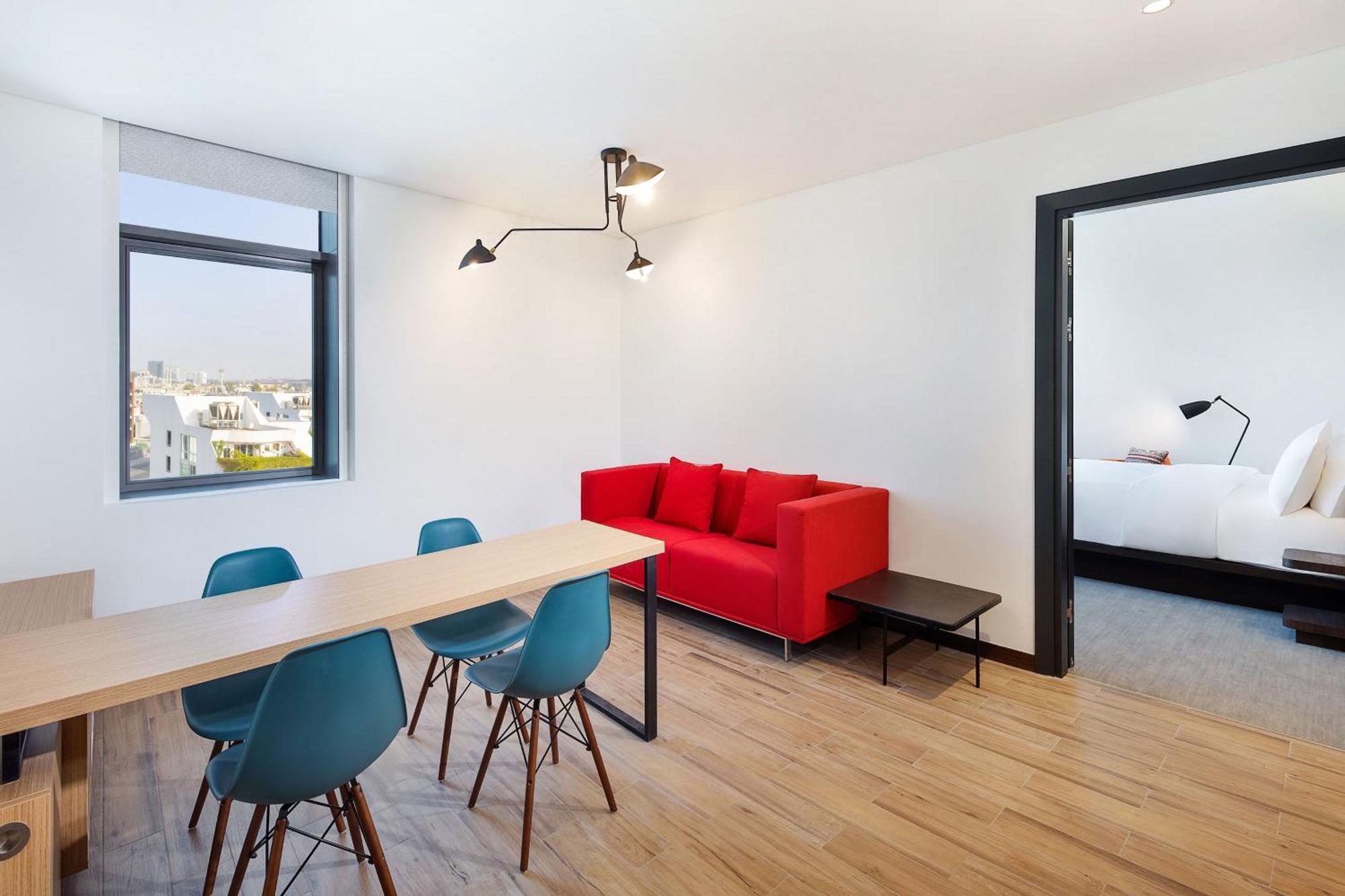 2 Bedroom Suite