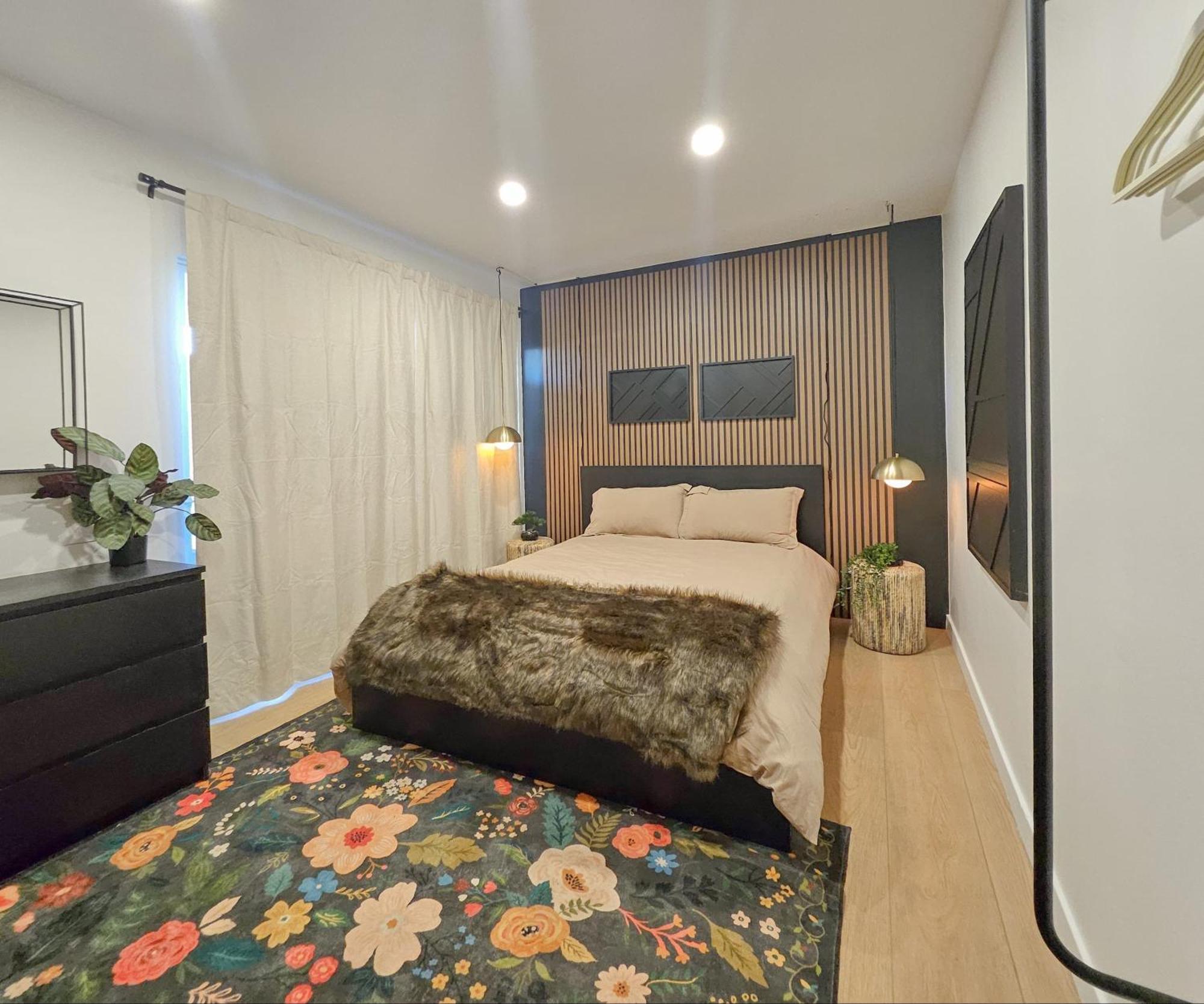Double Room with Shared Bathroom