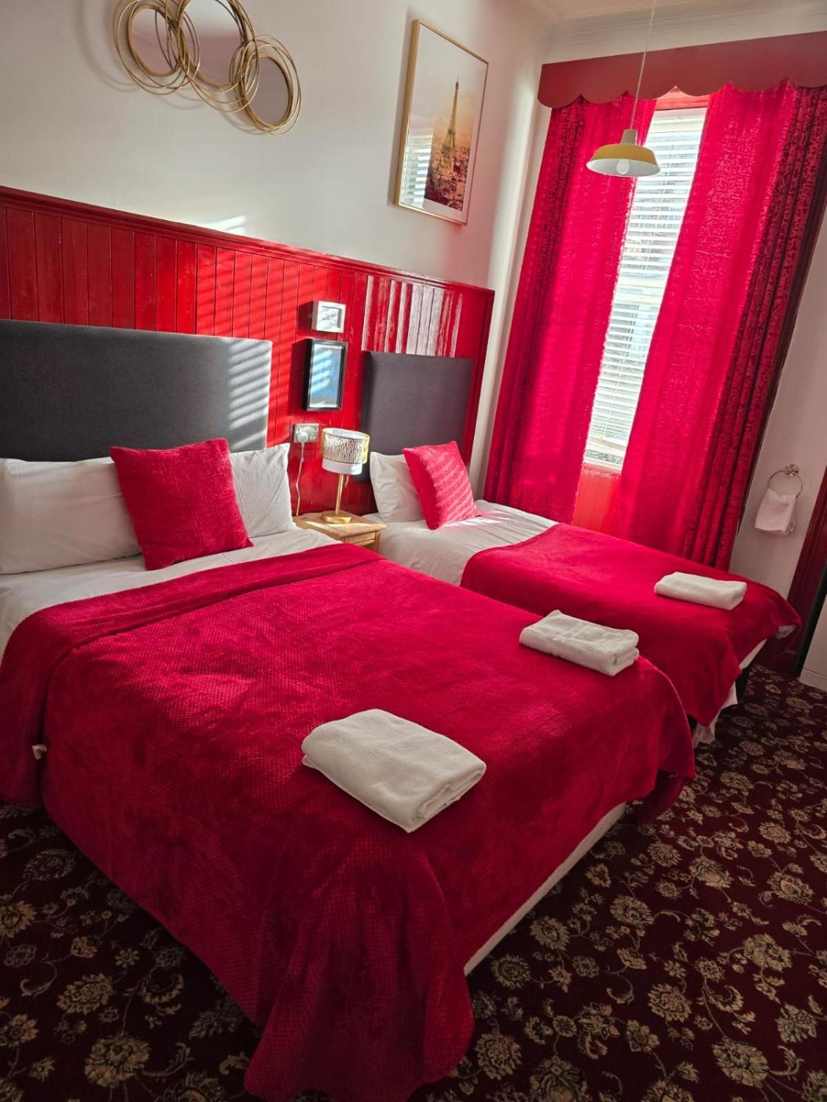 Basic Triple Room