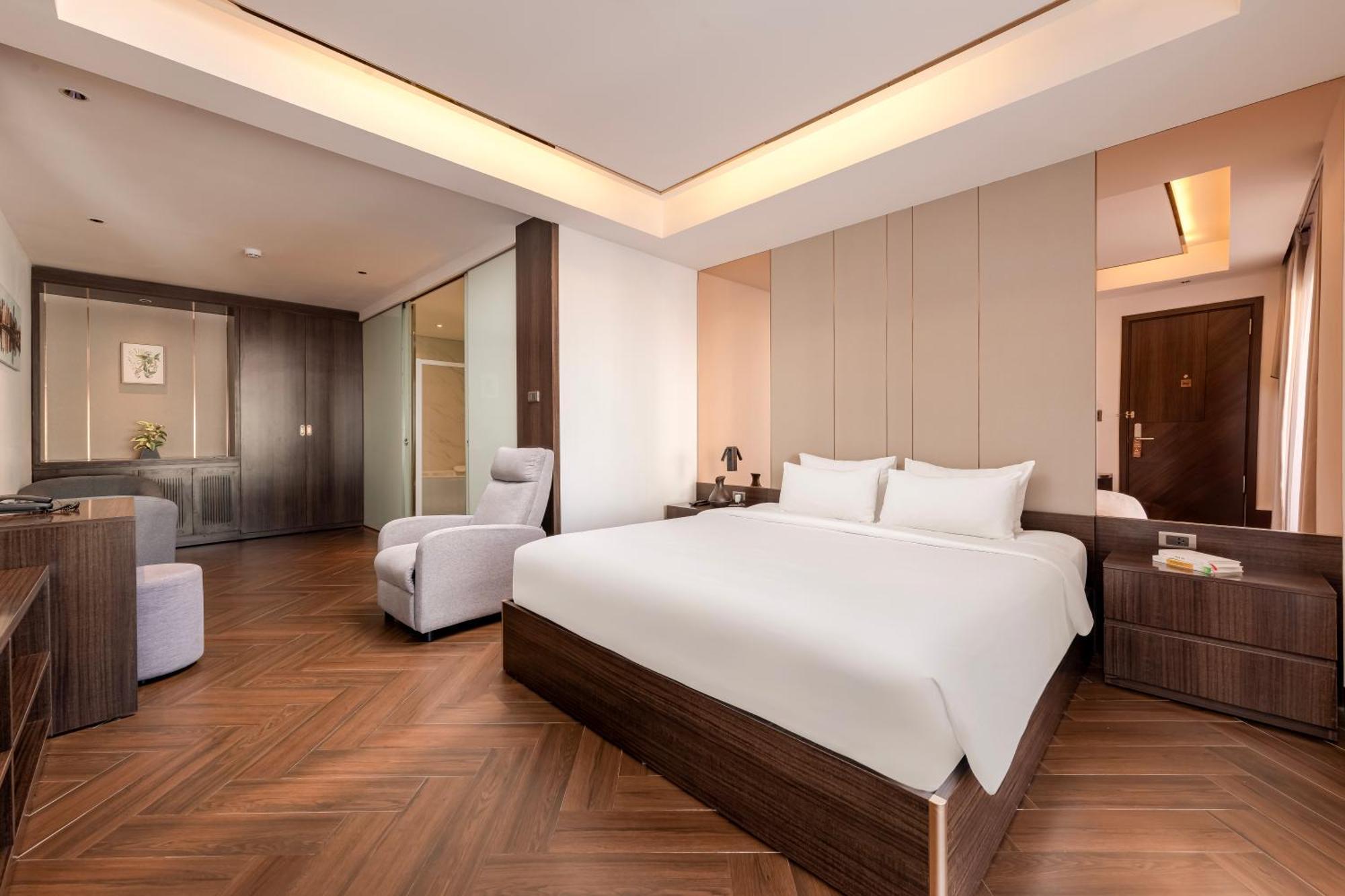 King Suite Balcony