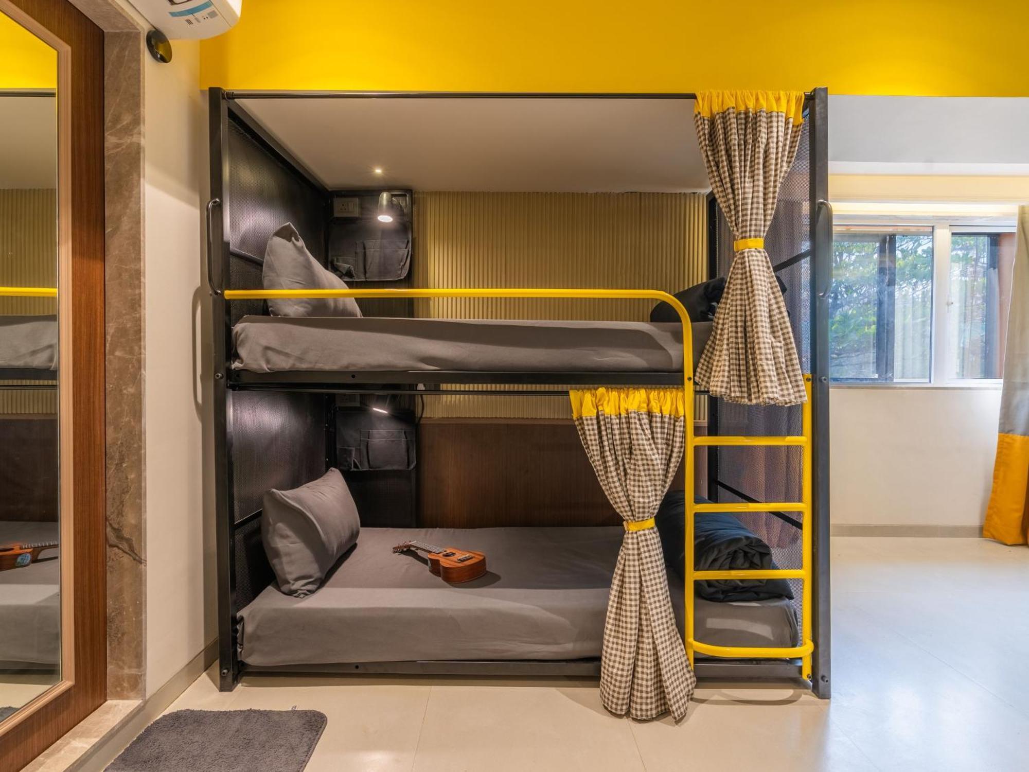 Bed 6-Bed Mixed Dormitory Room