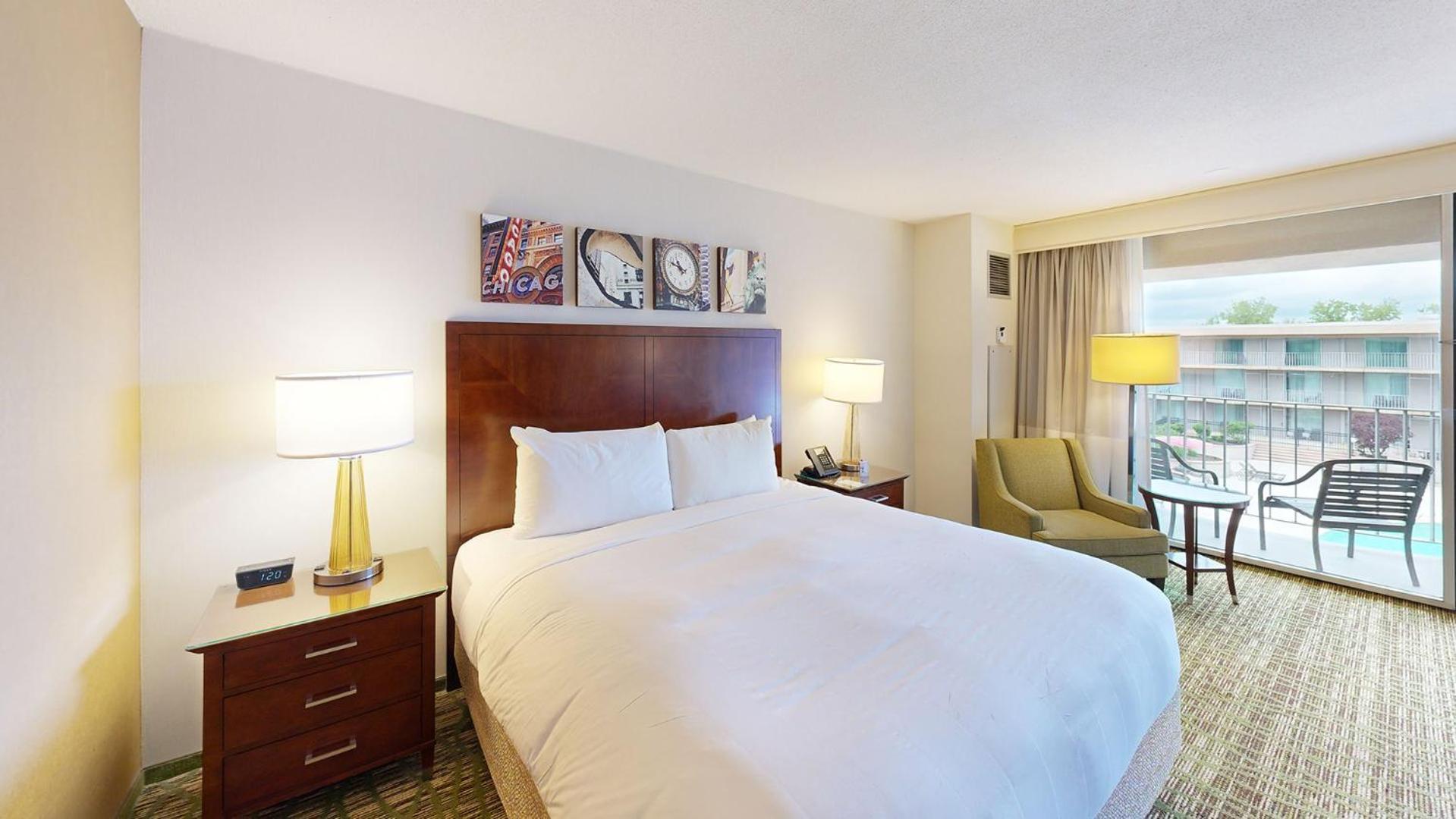 Deluxe King or Double Room Pool View