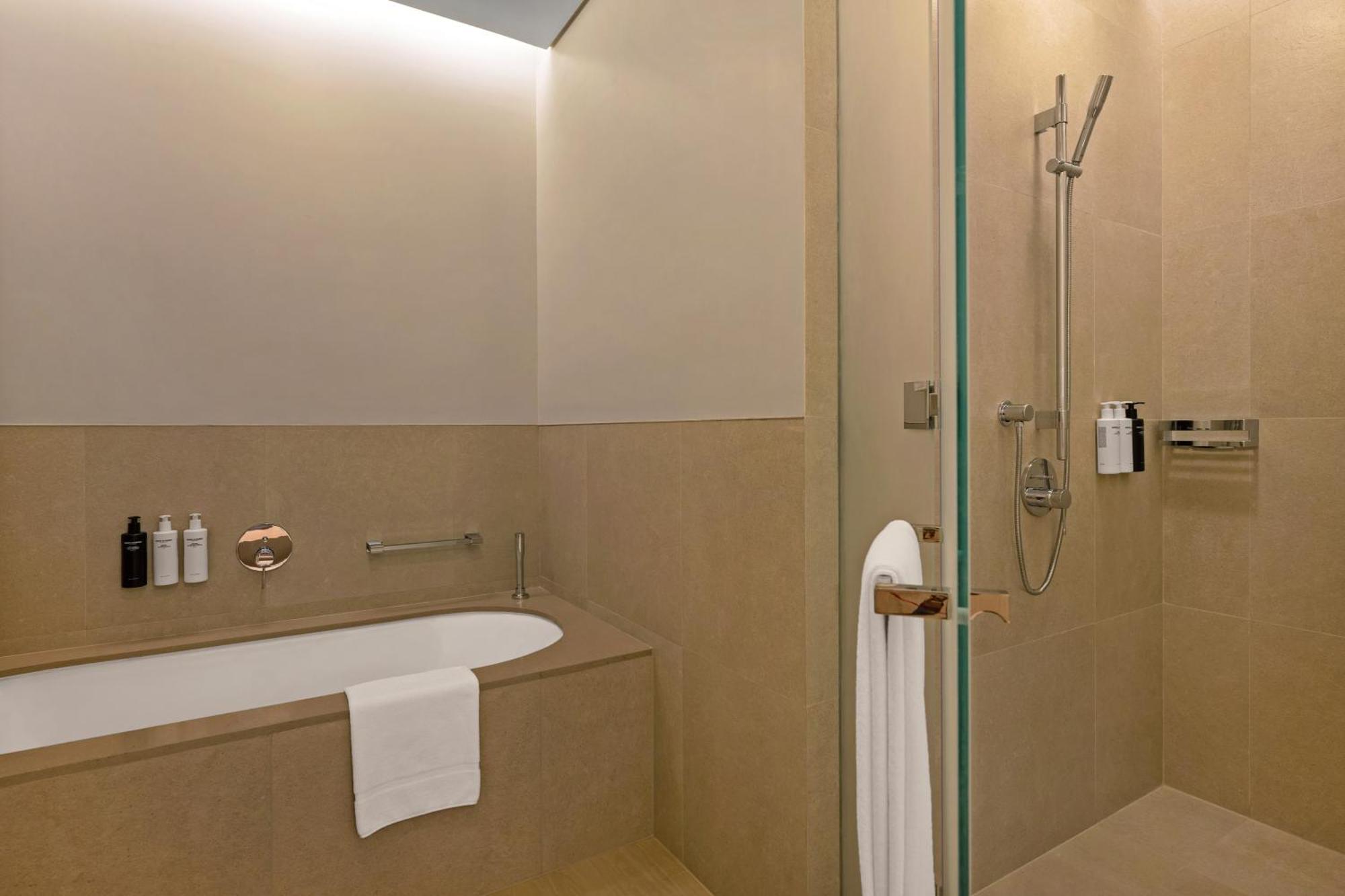 Premier Suite Burj View Ultimate Staycation At The Top Tickets Burj Khalifa