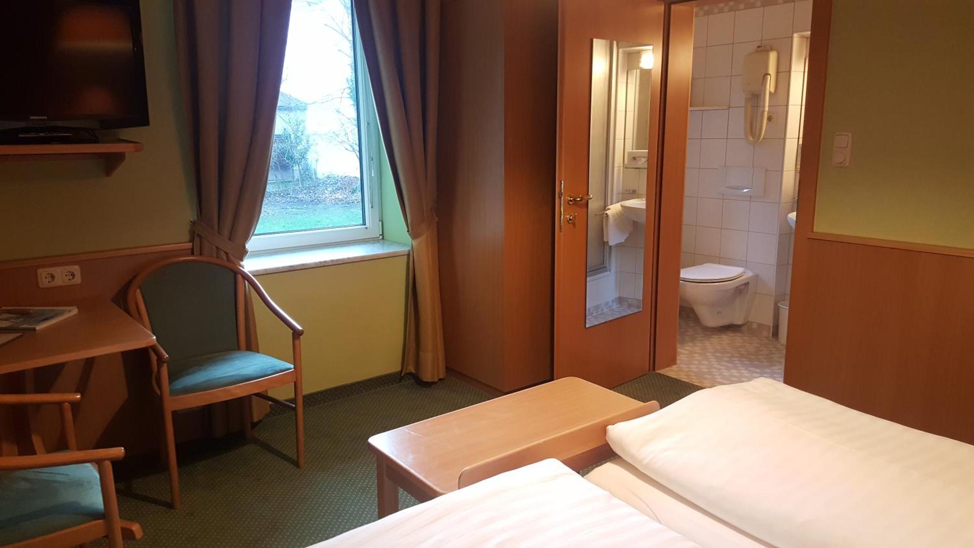 Double Room Garden View Annex