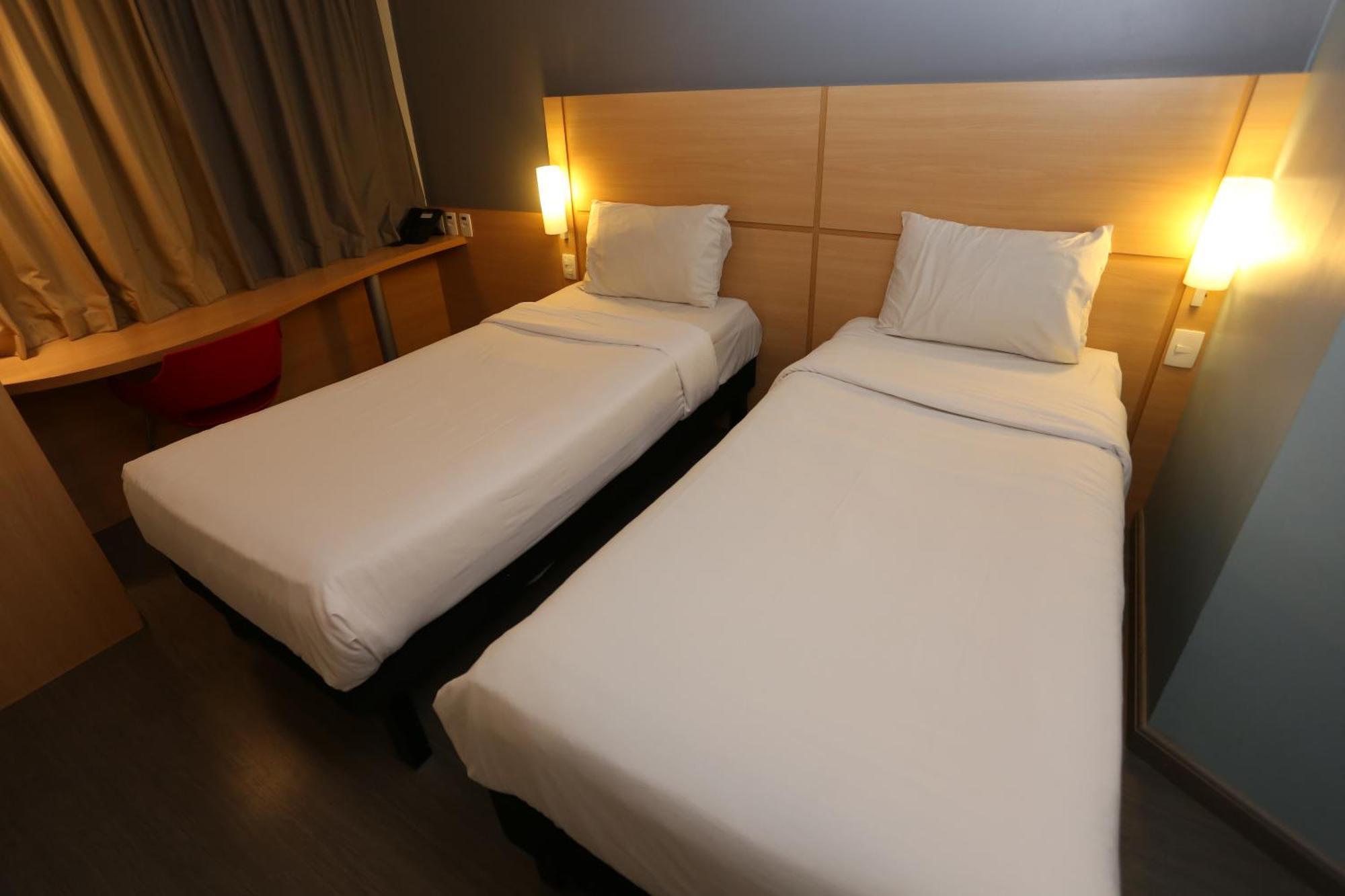 Standard Room Two Single Beds