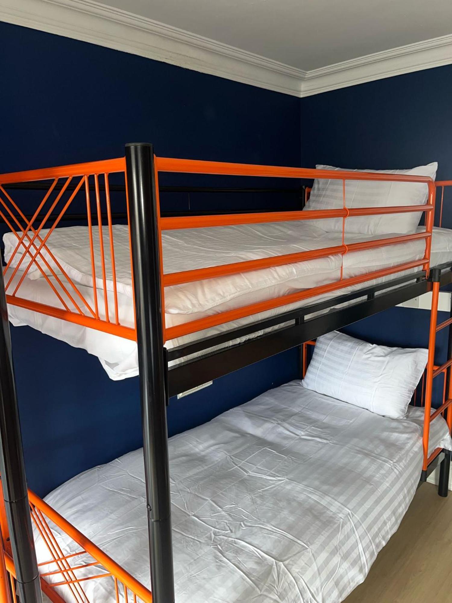 Bed 10-Bed Mixed Dormitory Room