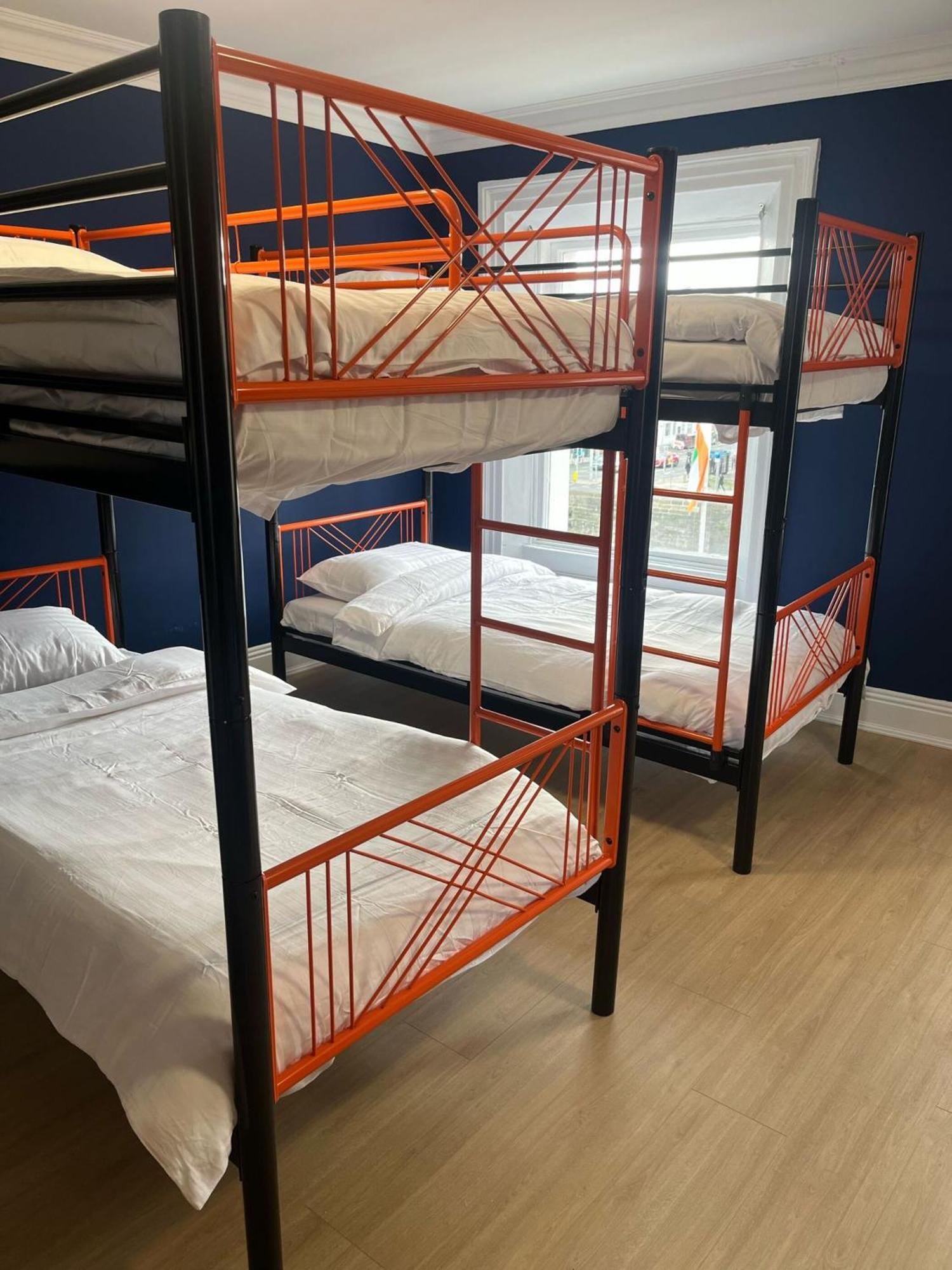 Bed 10-Bed Mixed Dormitory Room
