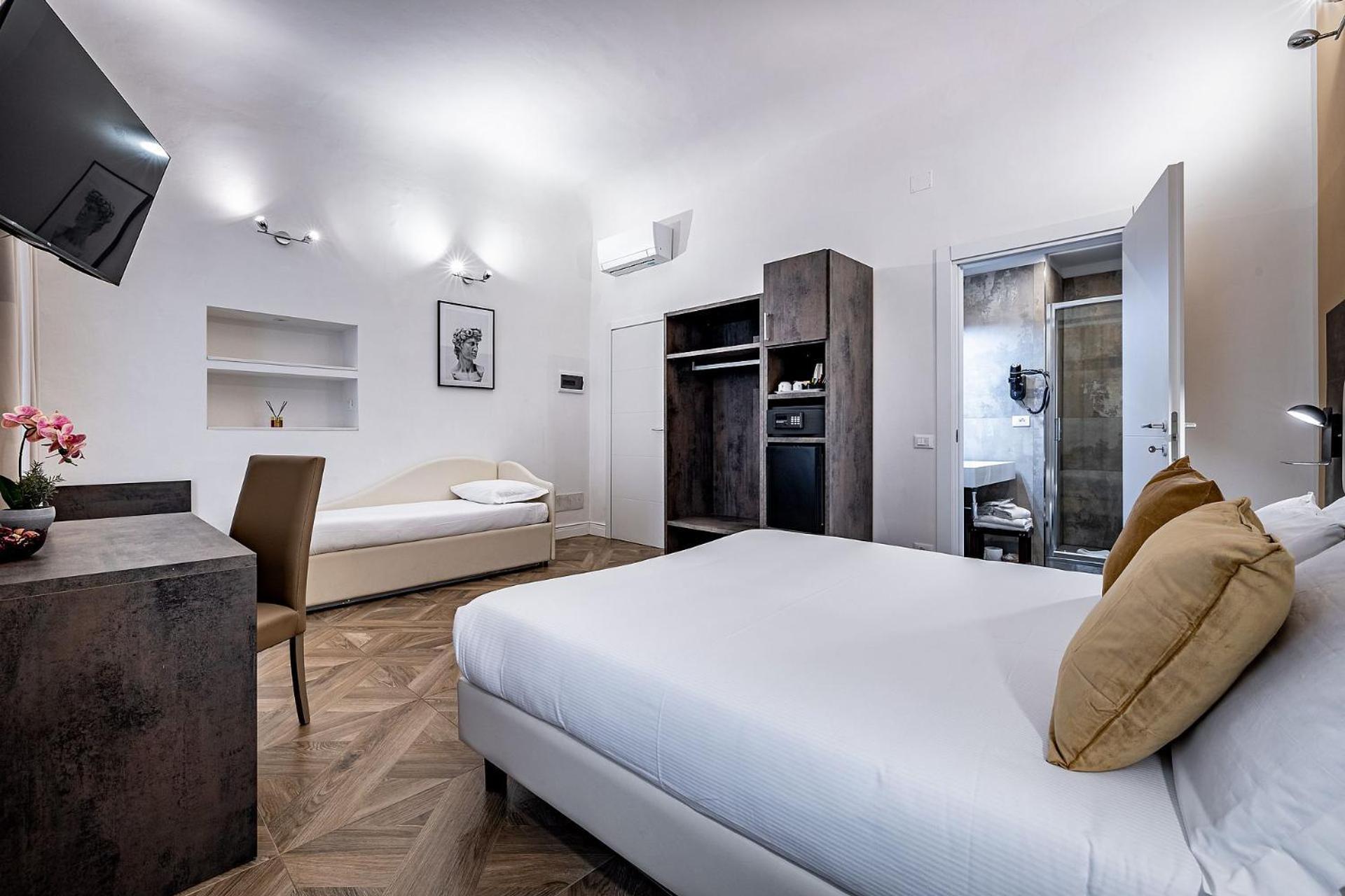 Superior Triple Room