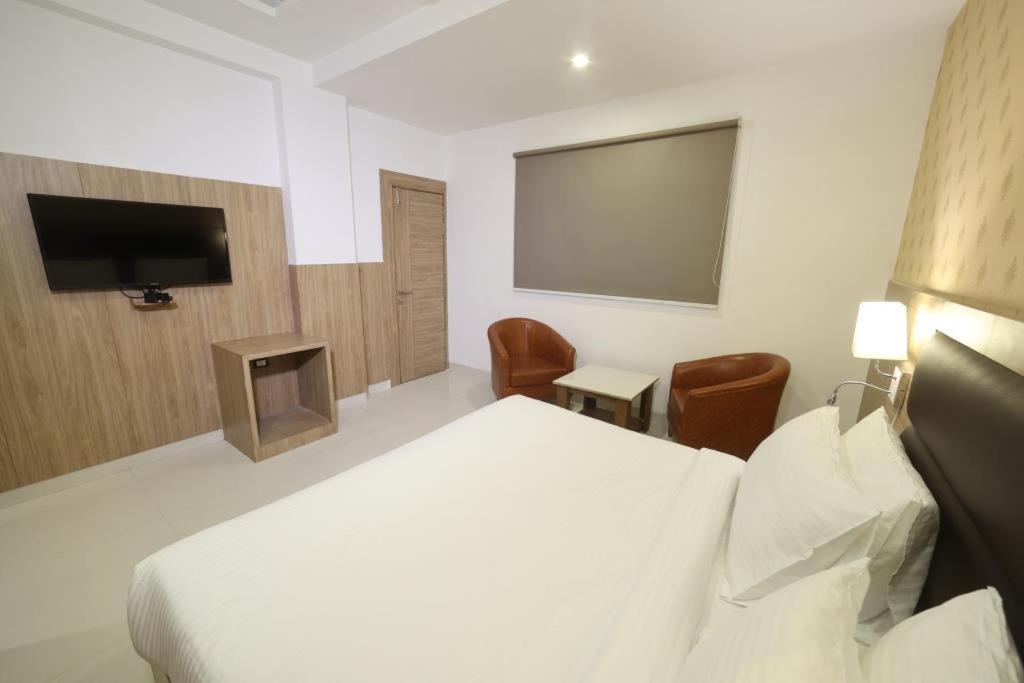 Family Suite,1652837222:JPEG