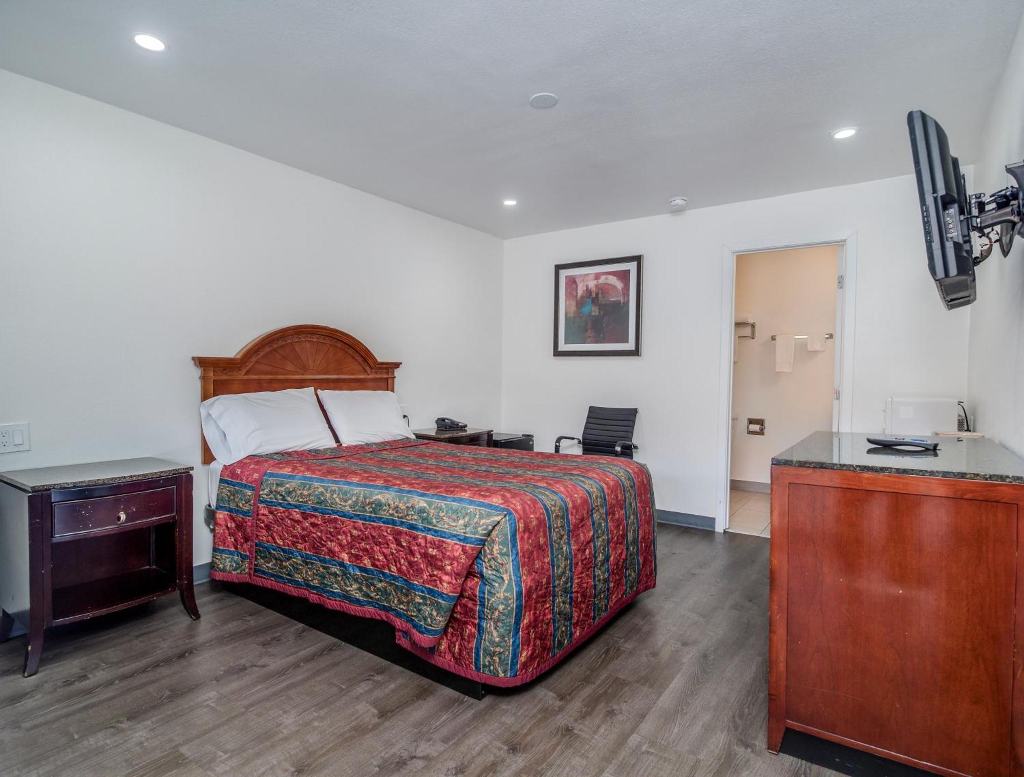 Queen Room