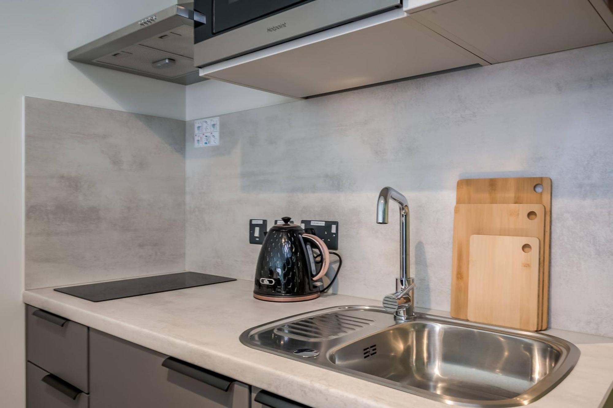 Studio Apartment