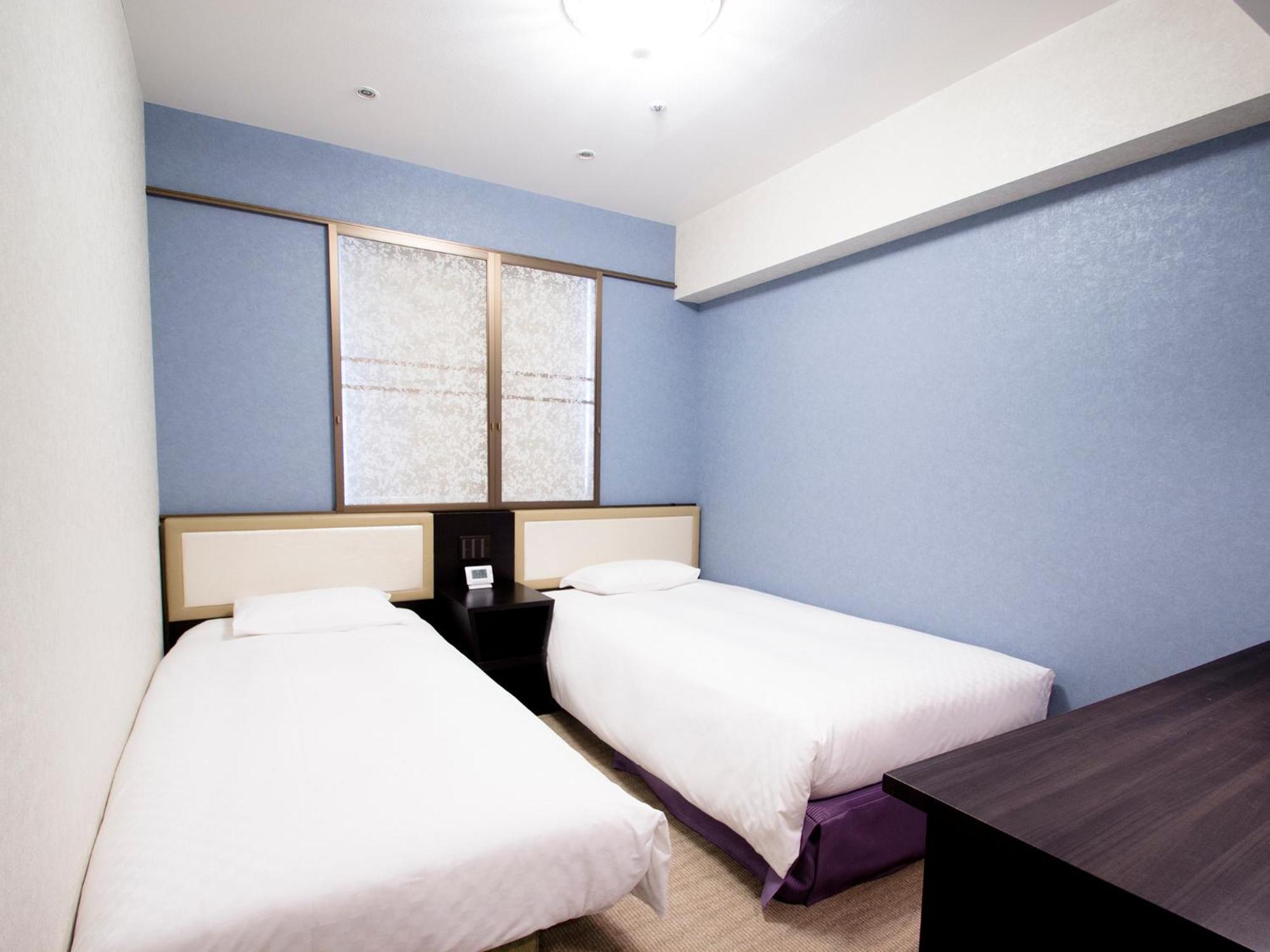 Studio Twin Room Non-Smoking