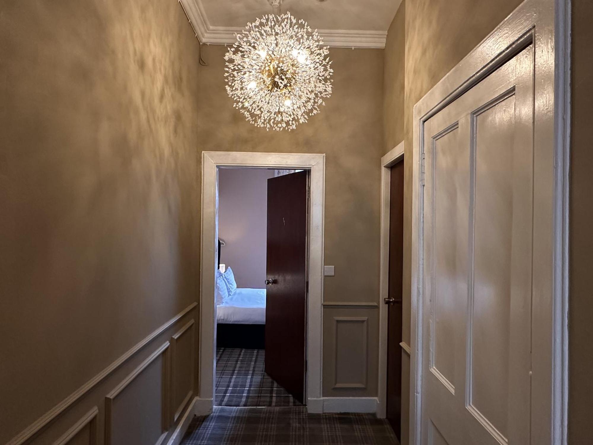 Superior King Size Separate Bathroom