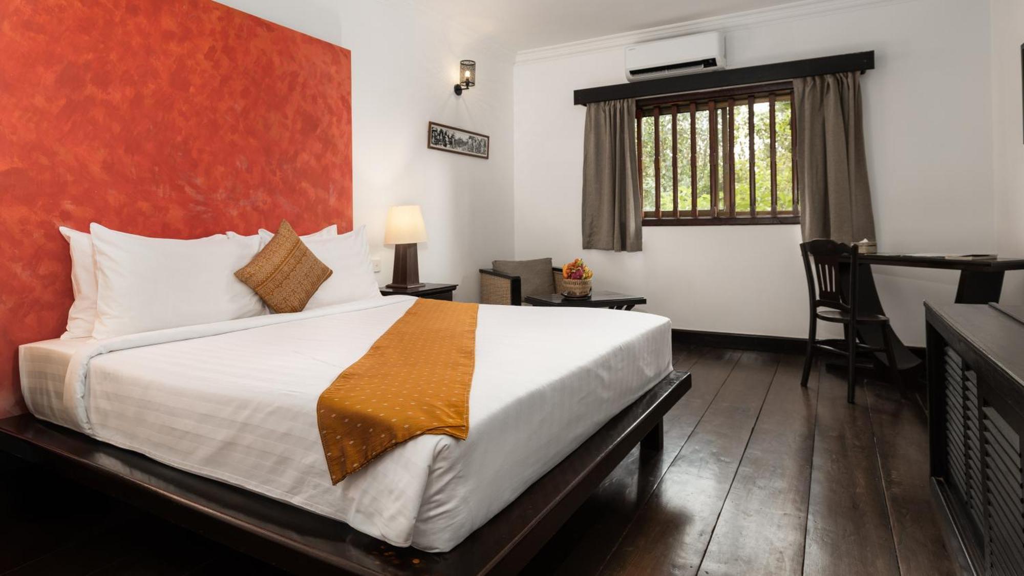 Deluxe Double or Twin Room Pool View