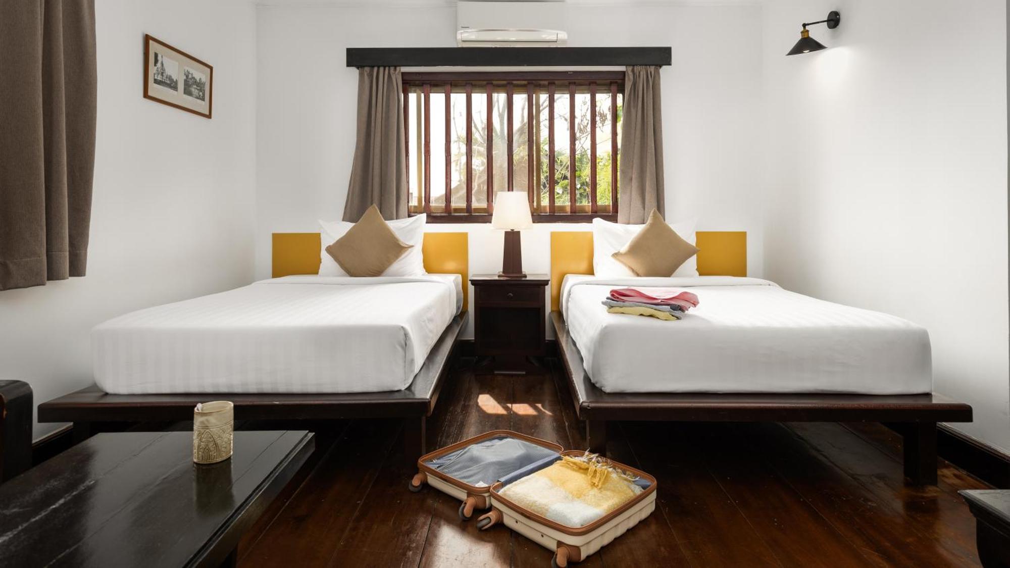 Deluxe Triple Room Pool View