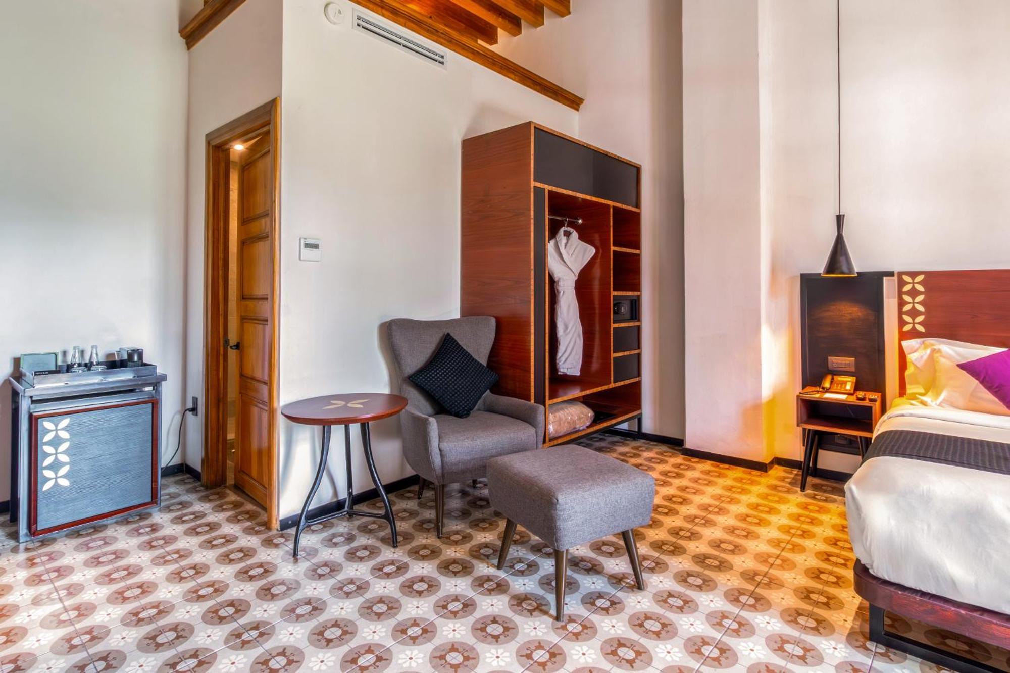 Deluxe Junior Suite