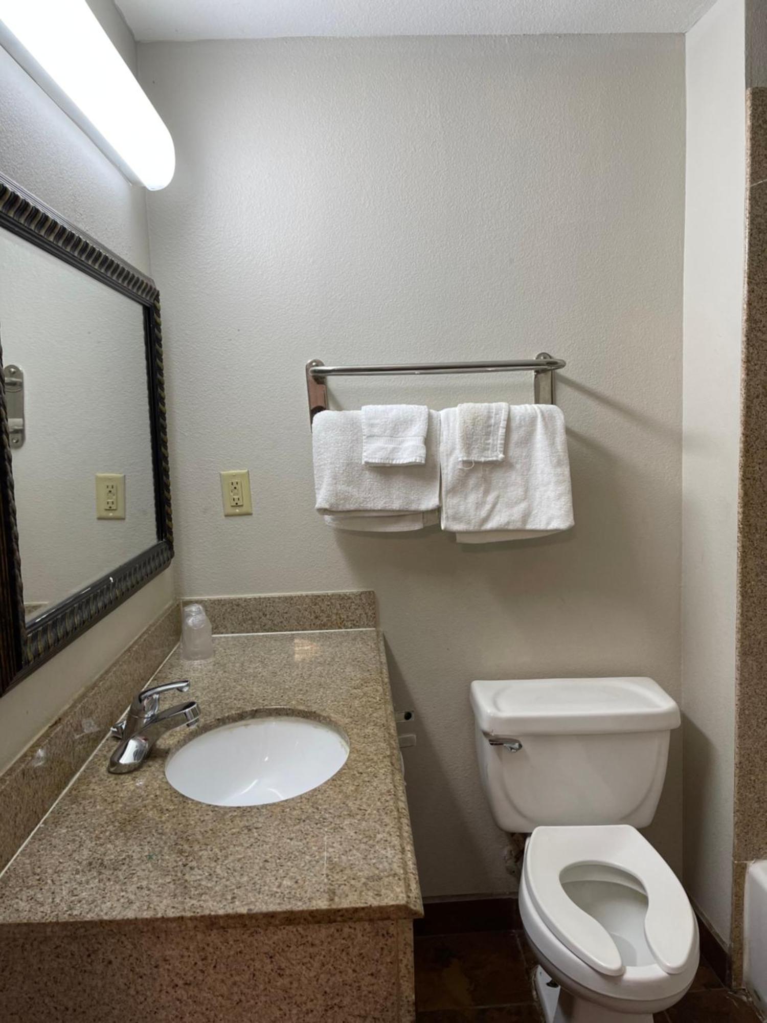 Single Room Private Bathroom