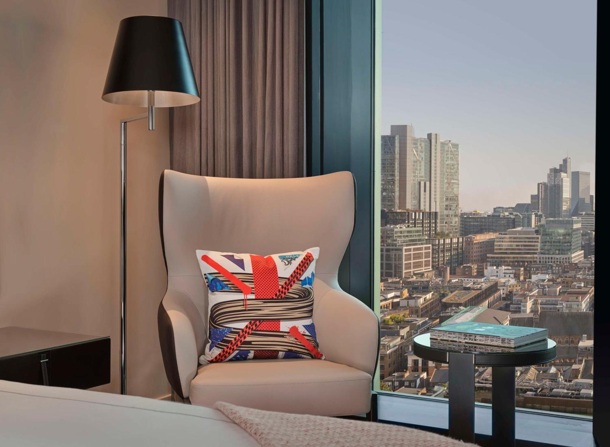 Suite 1 Bedroom Skyline View King