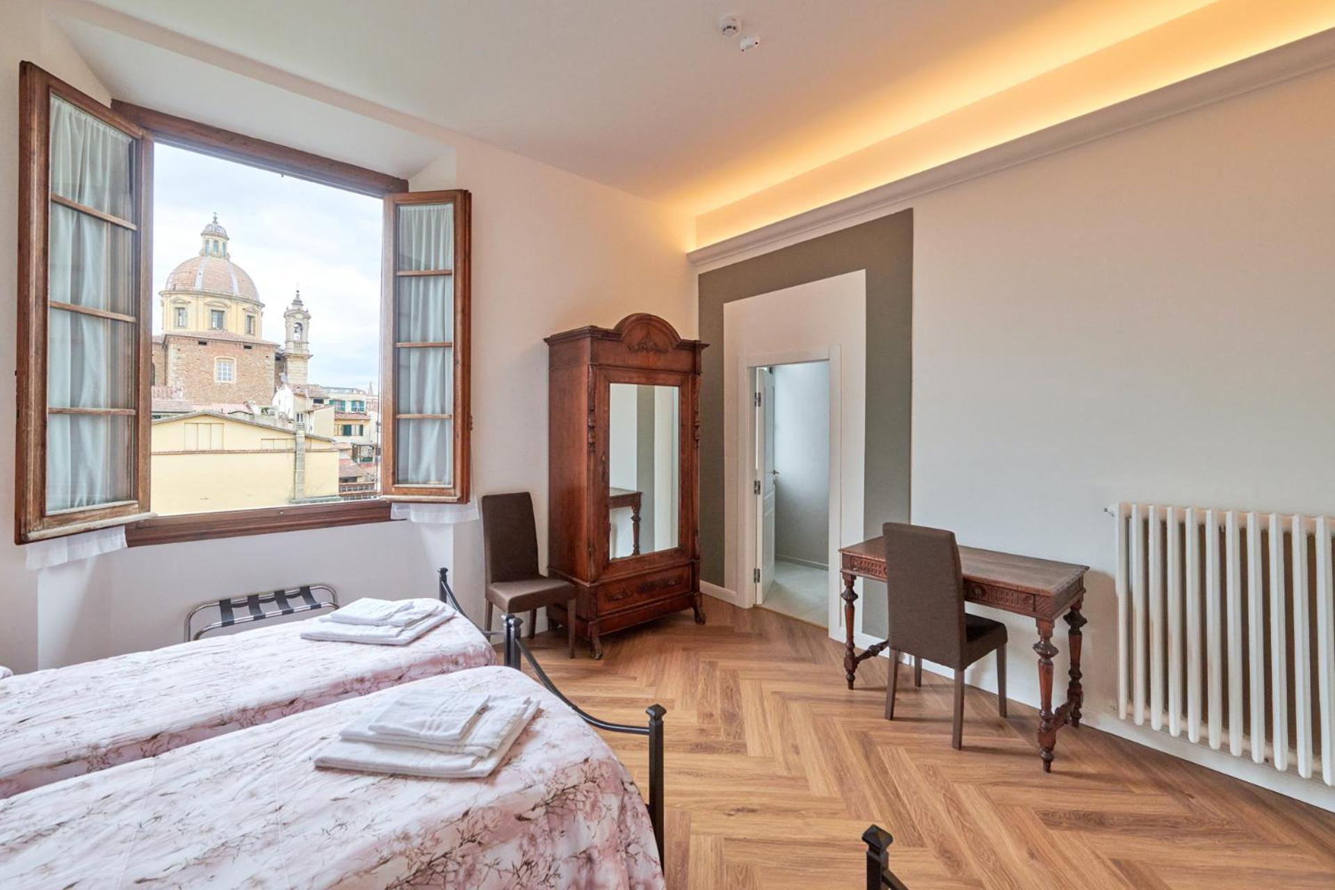 Triple Room with Private External Bathroom