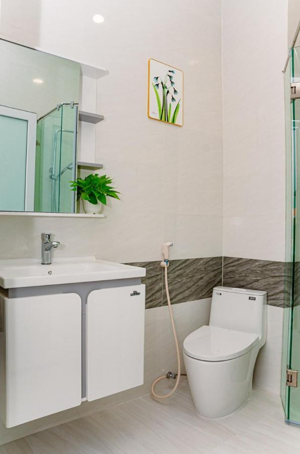 Family Room Private Bathroom