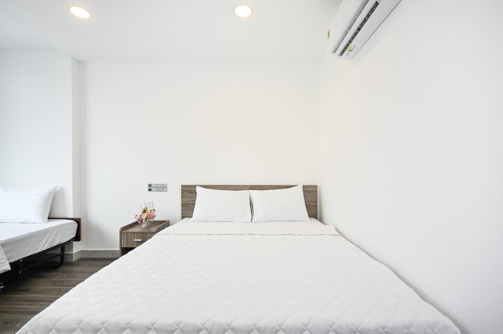 Deluxe Triple Room City View