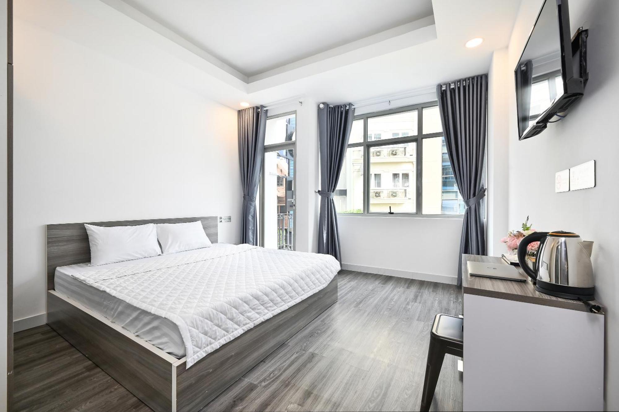 Deluxe Double Room City View