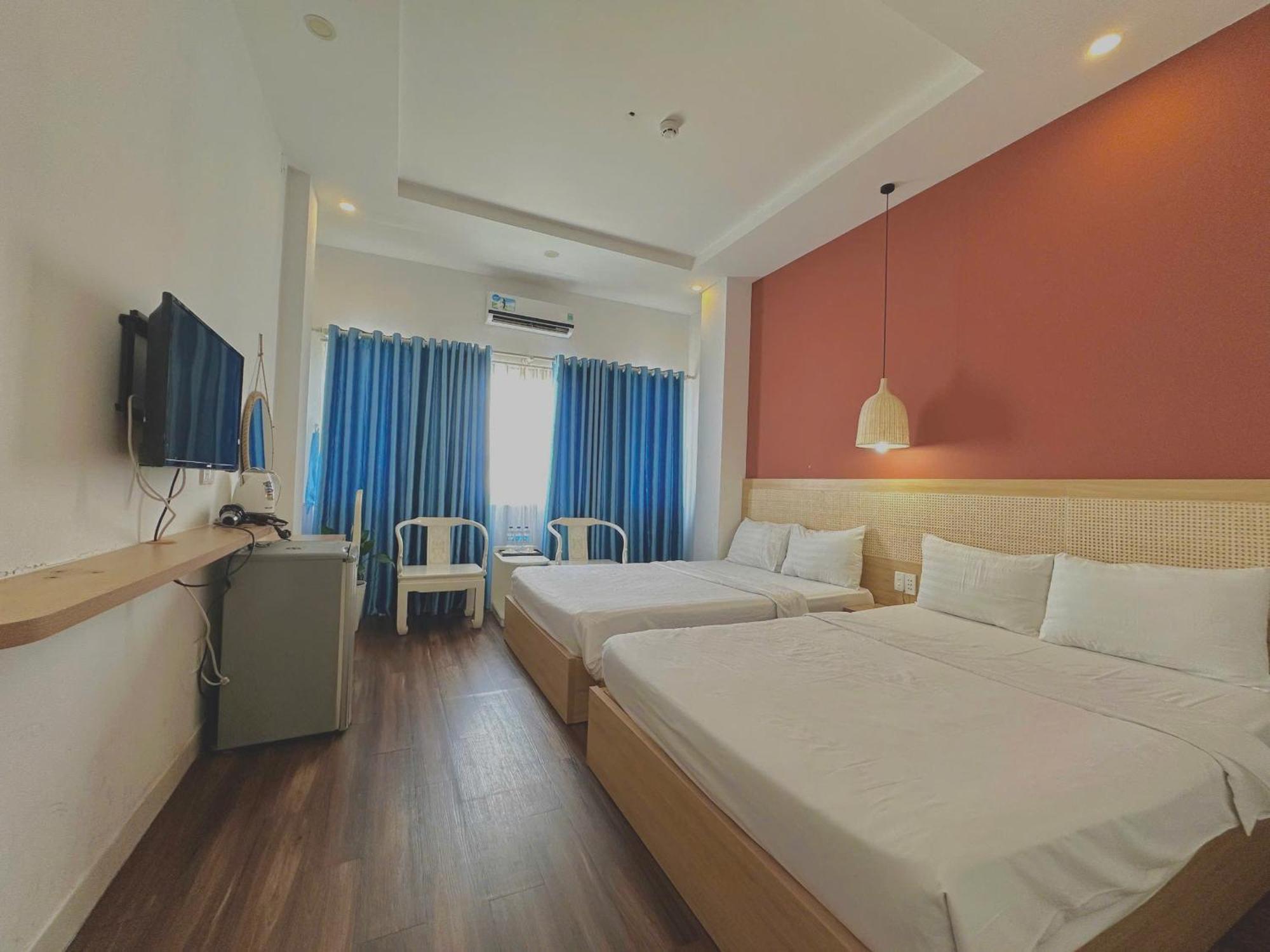 Deluxe Family Room