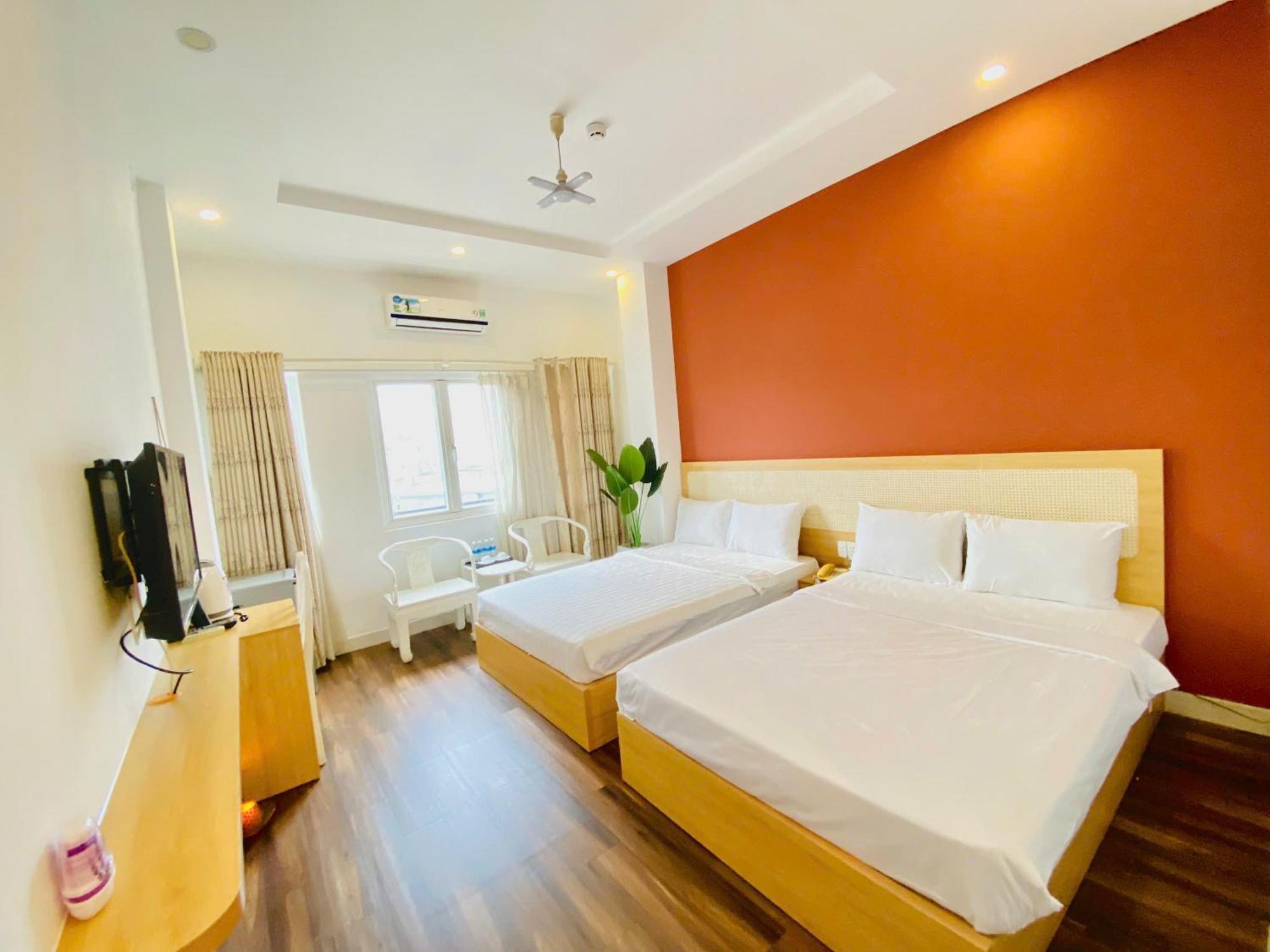 Deluxe Family Room