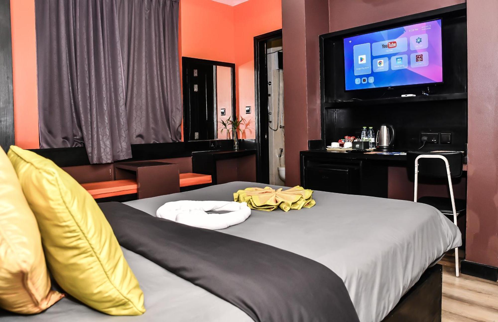 Deluxe Triple Room