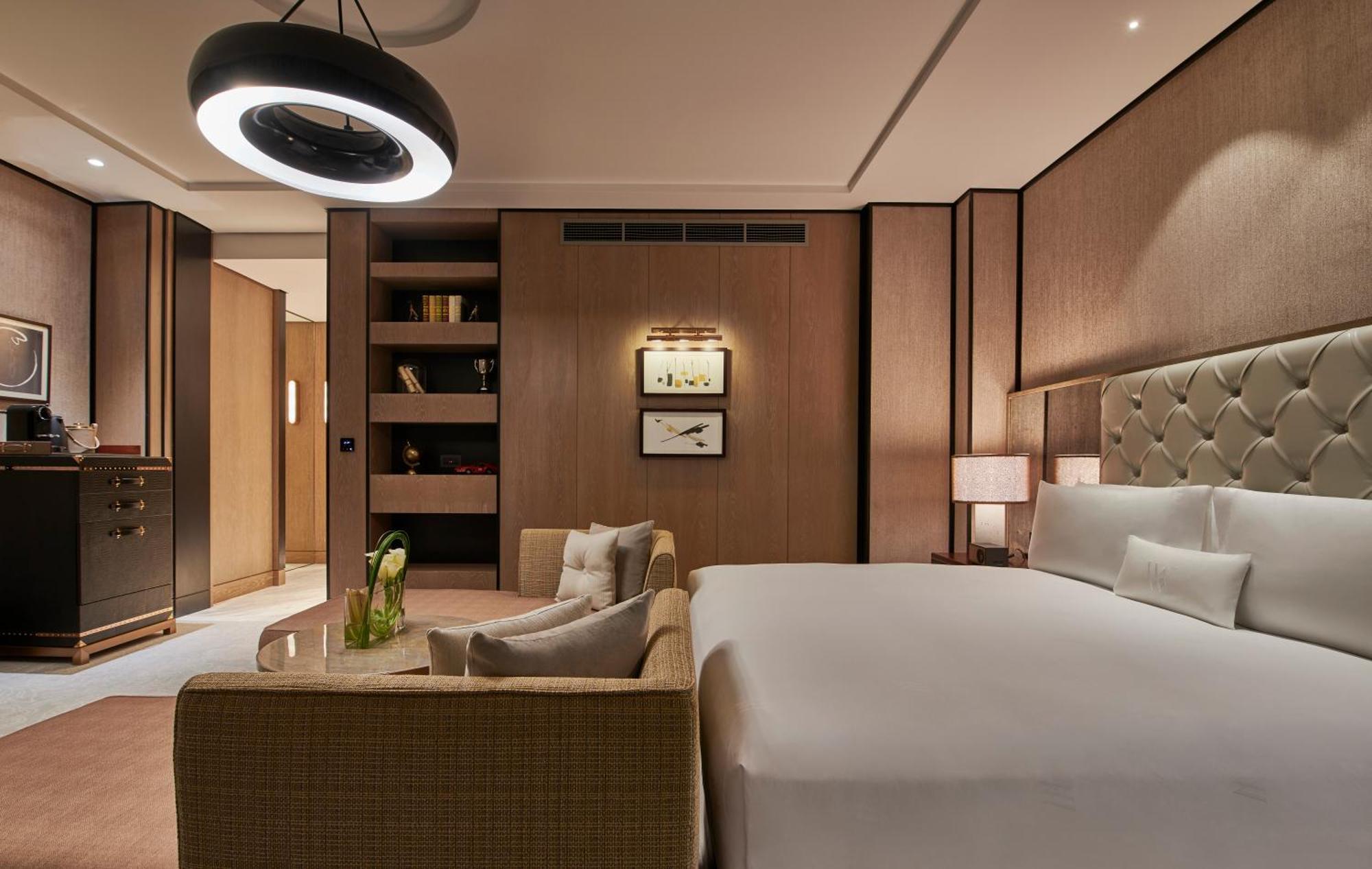 King Grand Deluxe Room City View