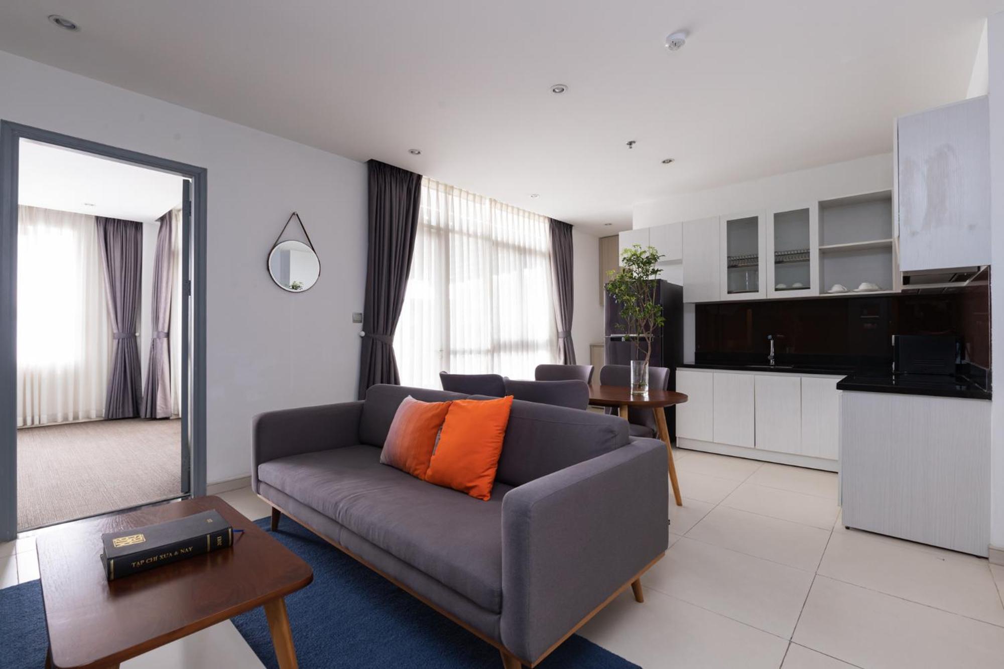 Two-Bedroom Apartment City View