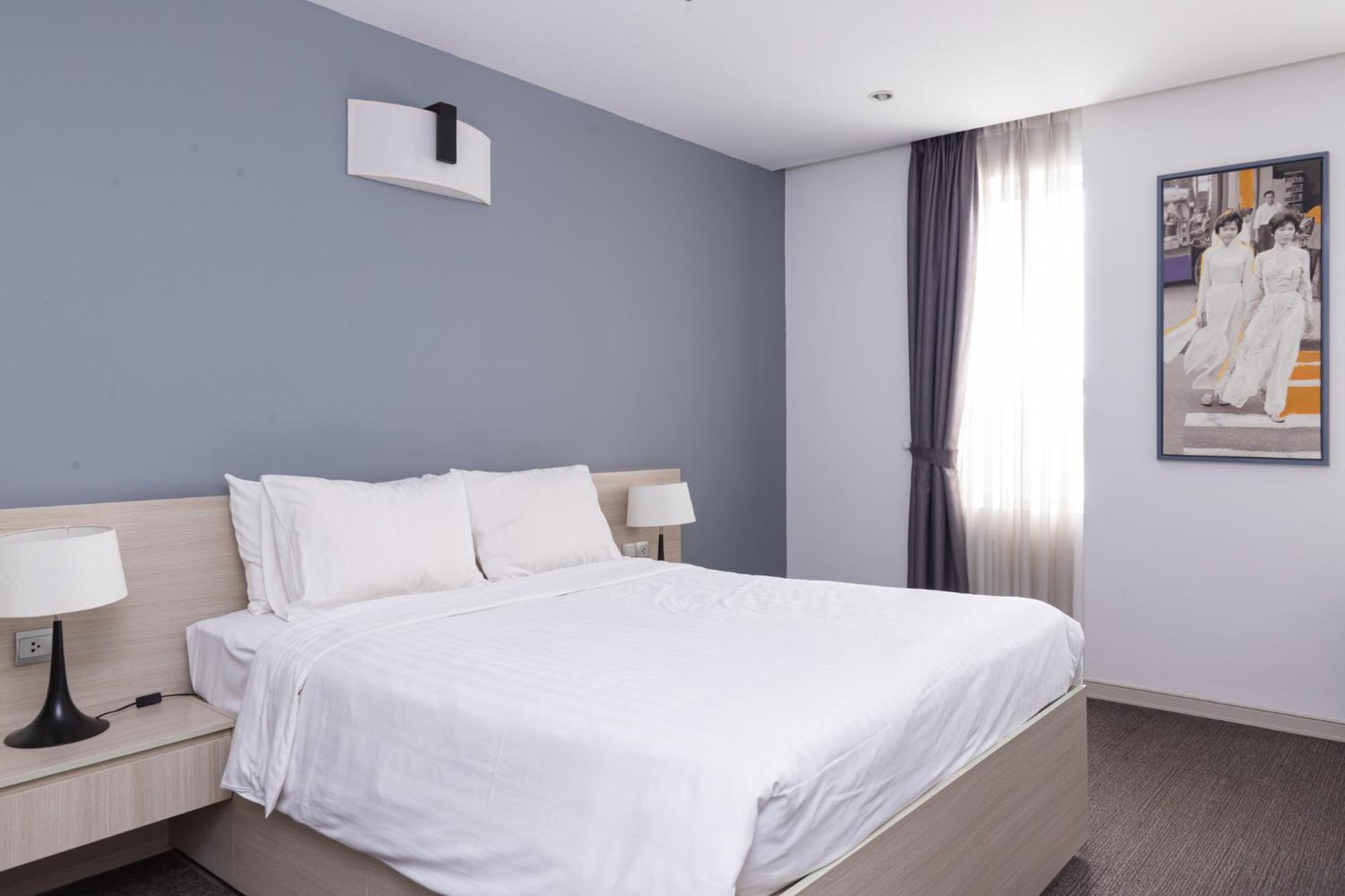 Two-Bedroom Apartment City View
