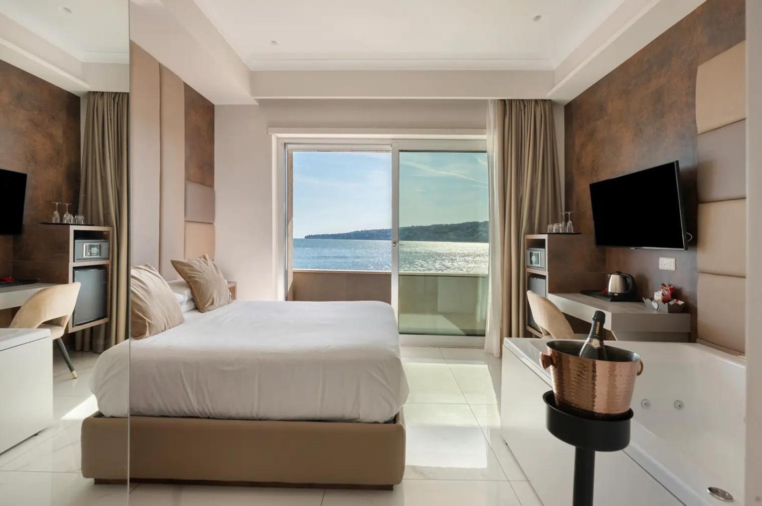King Room with Sea View