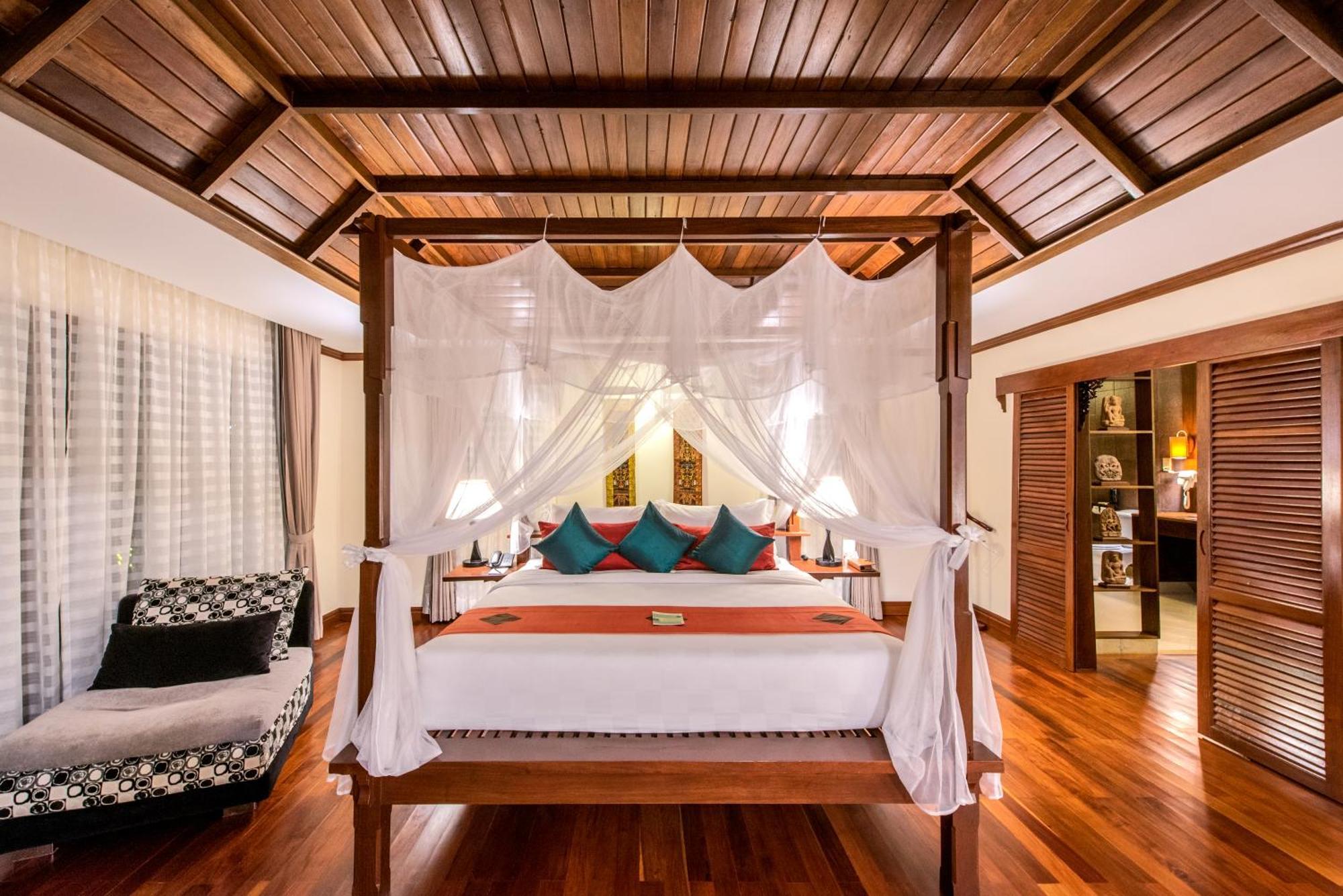 Studio Villa Pool Access & Canape