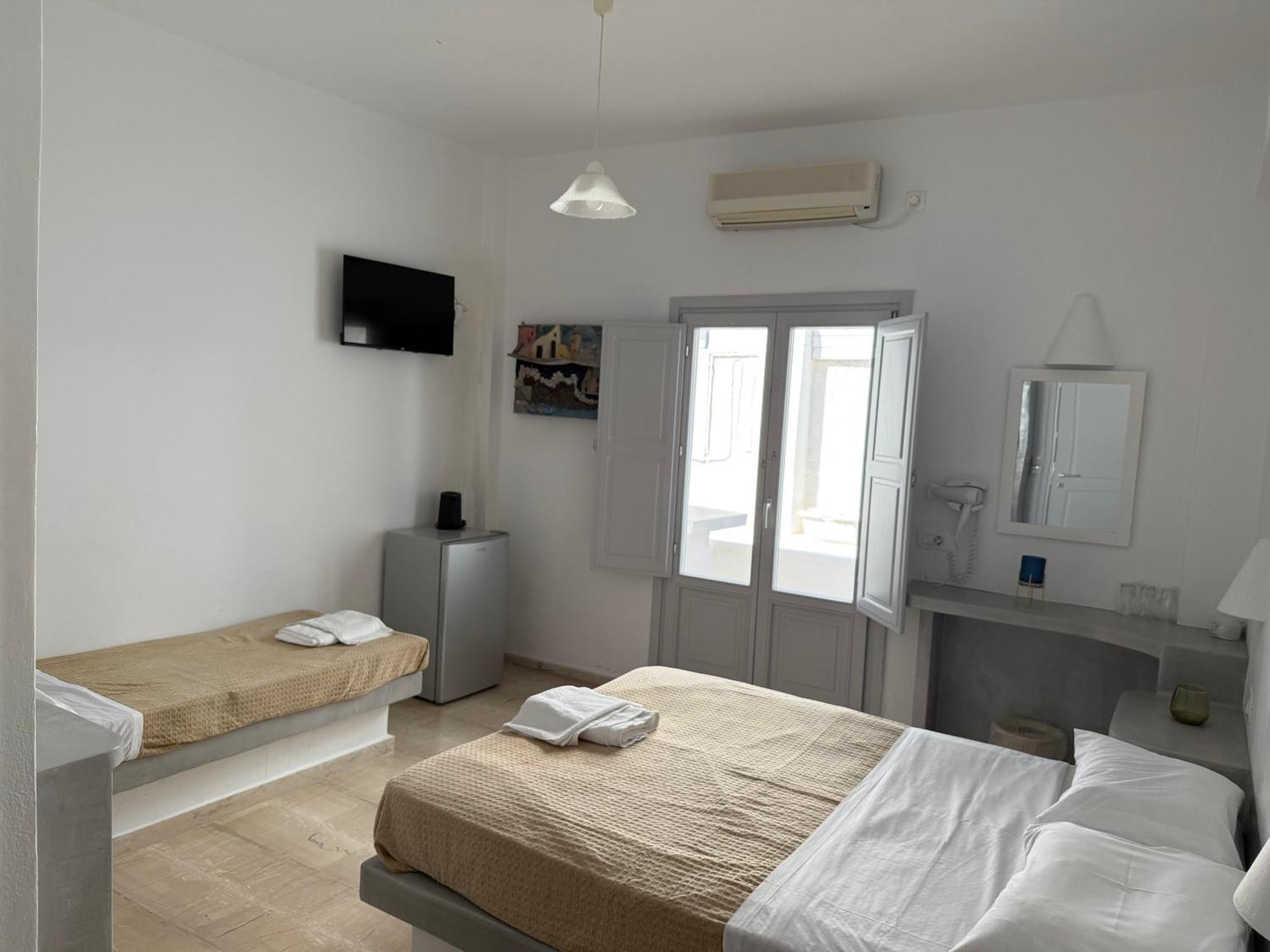 Deluxe Triple Room