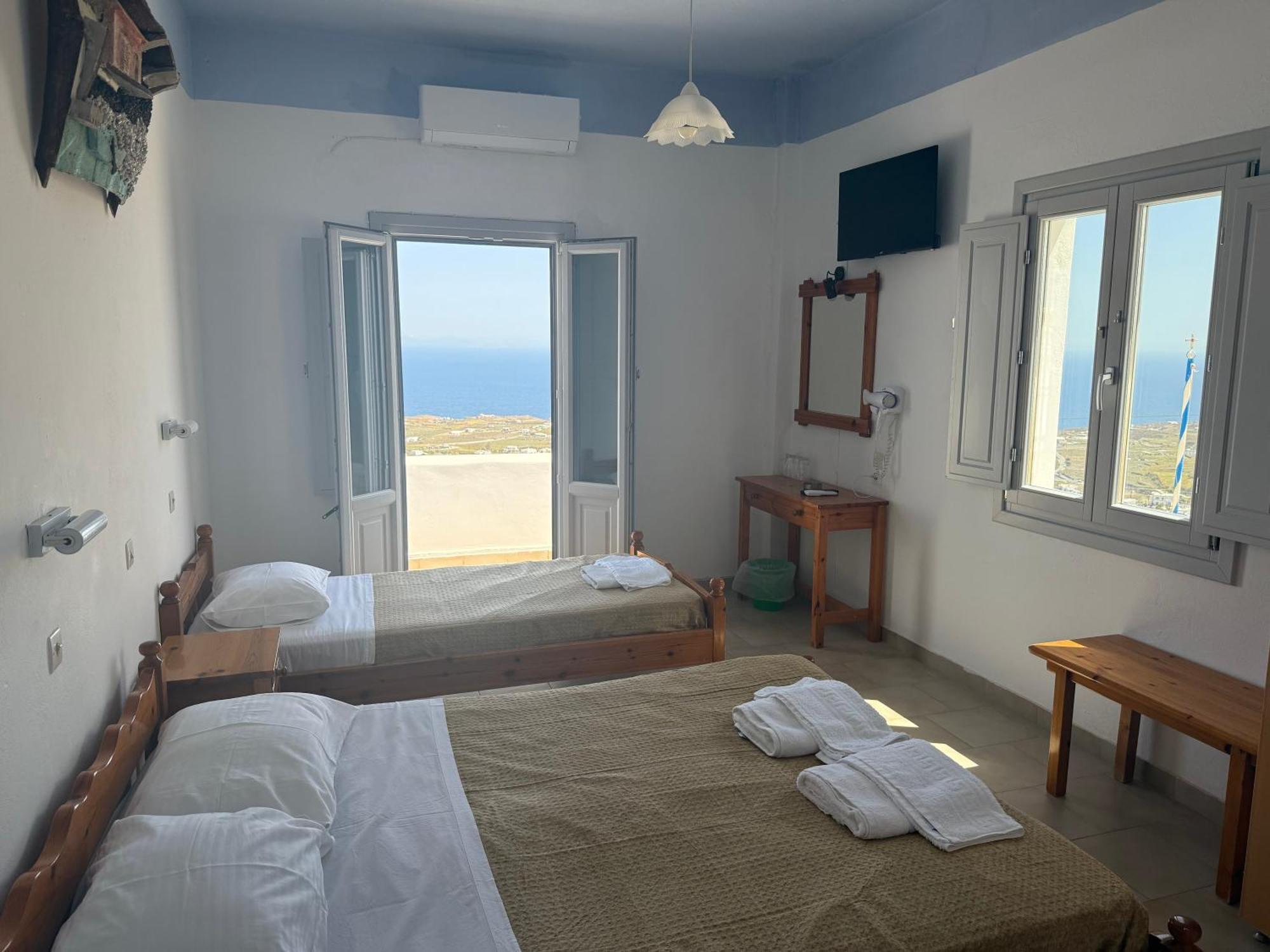 Economy Triple Room