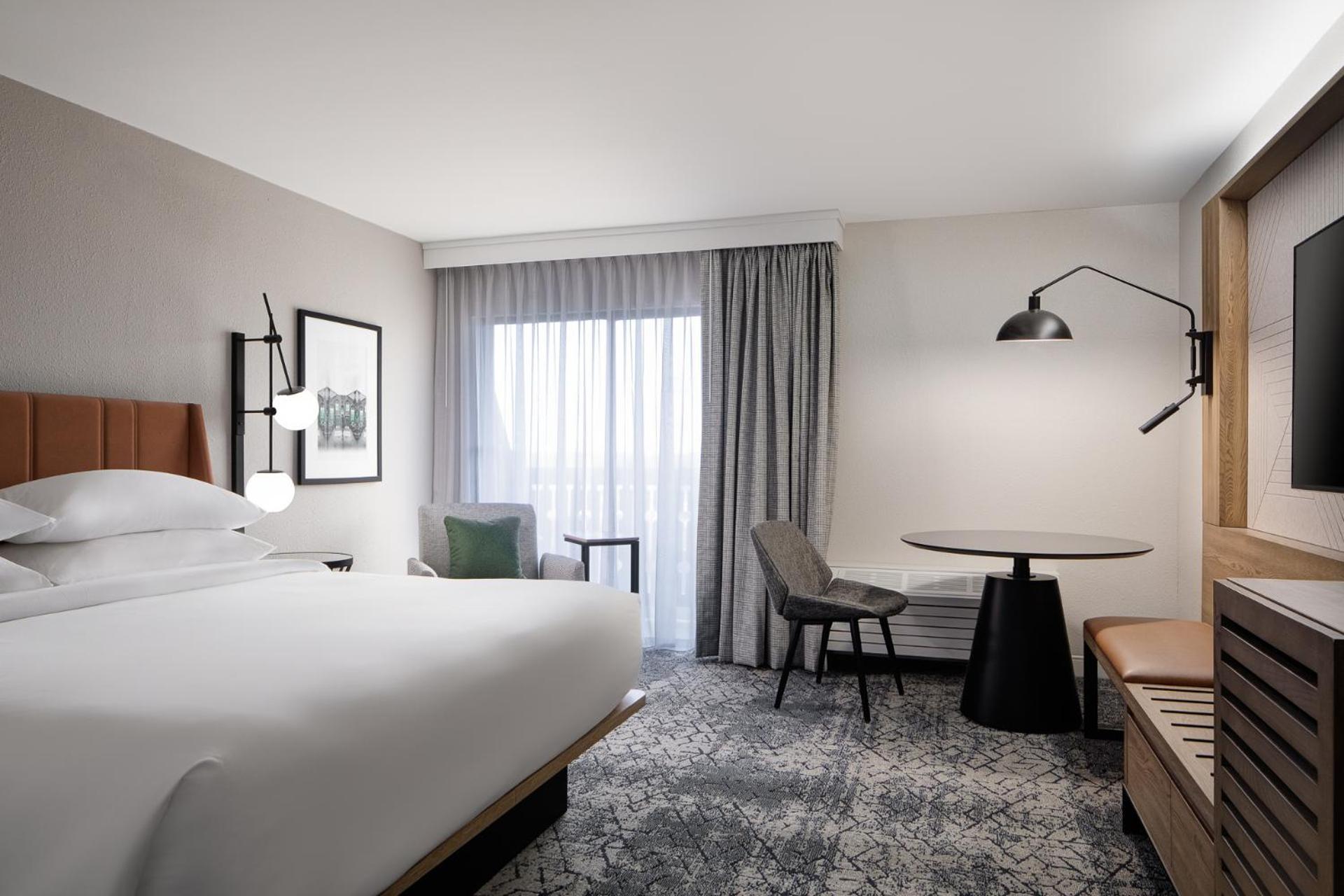 Concierge level Guest room 1 King