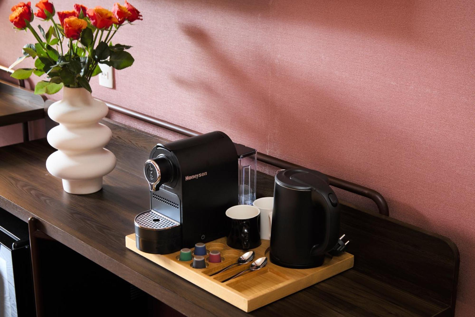 Kin Signature Suite daily minibar