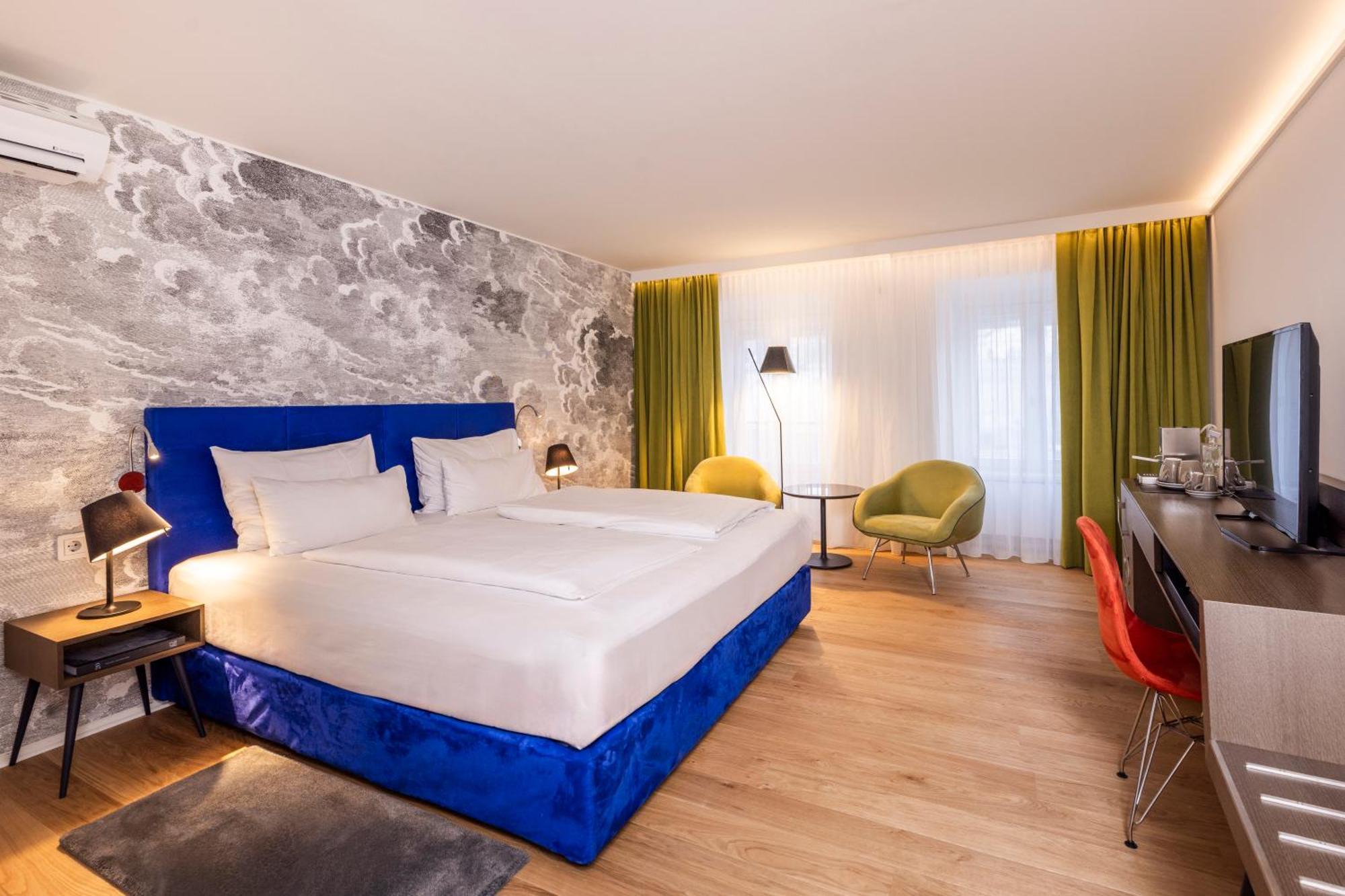 Last Minute Junior Suite