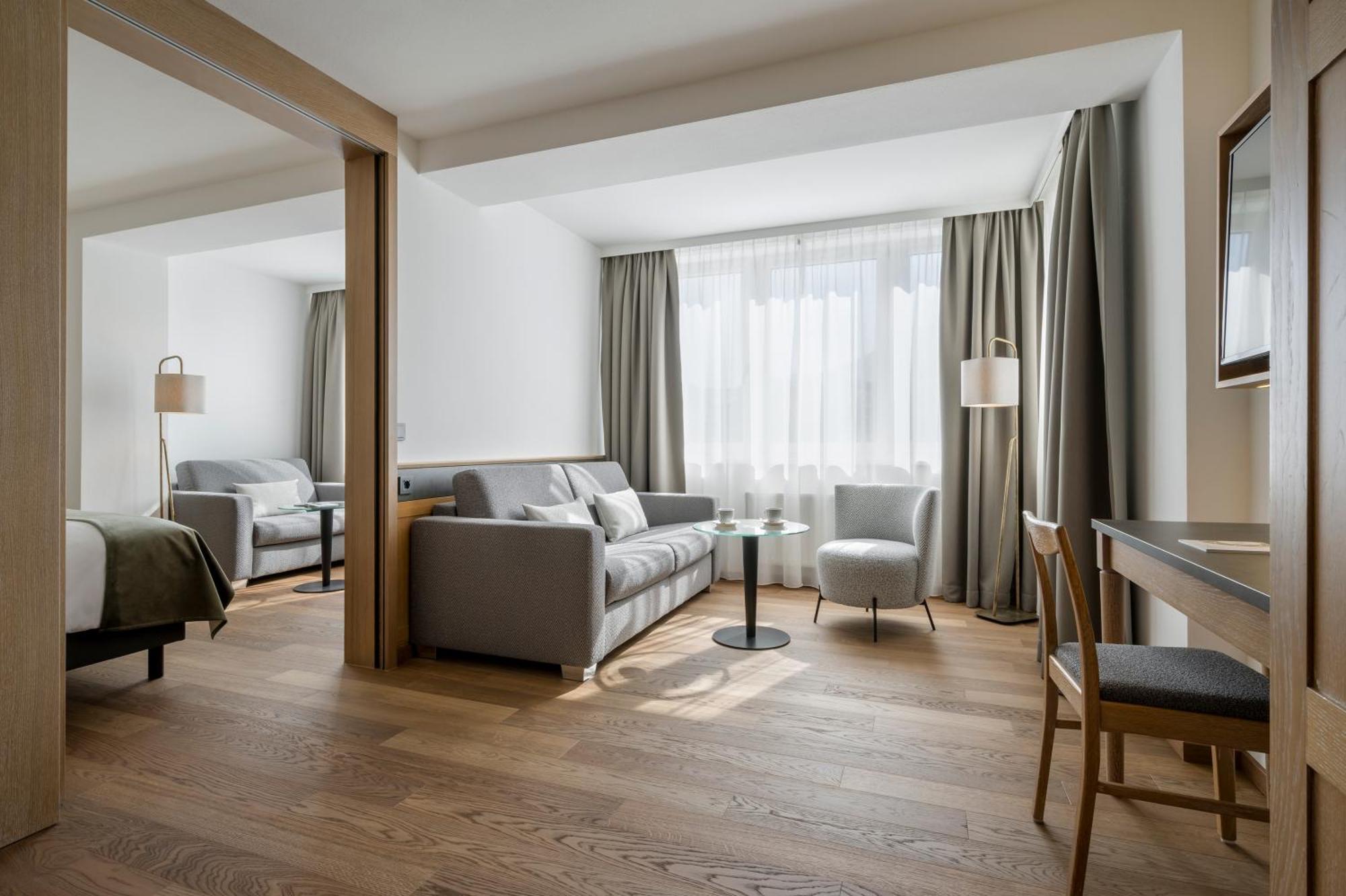Premium Suite