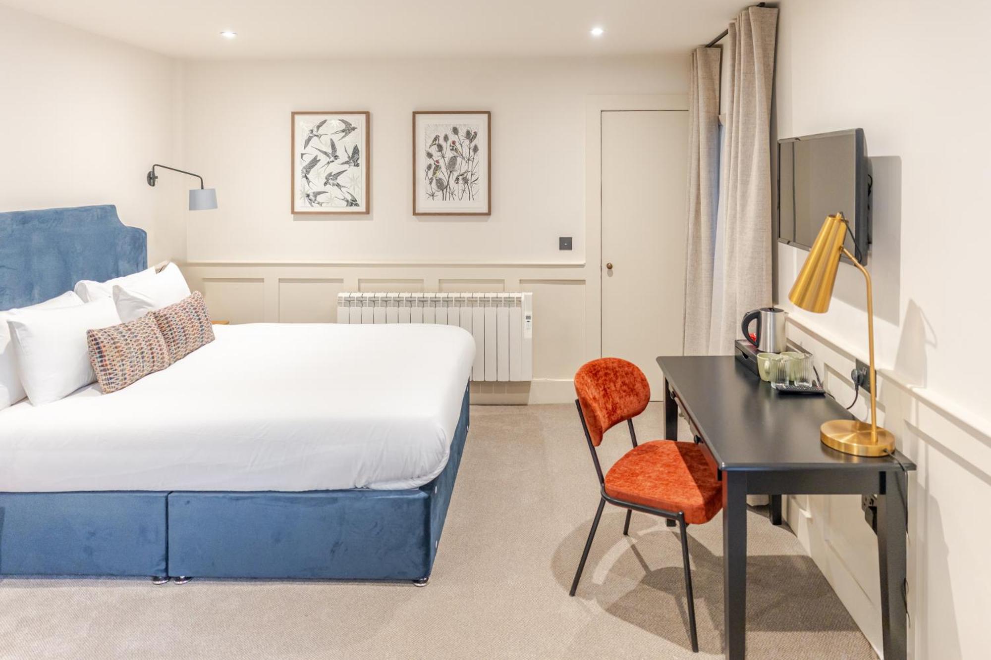 Deluxe Family Room,1667424140:JPEG