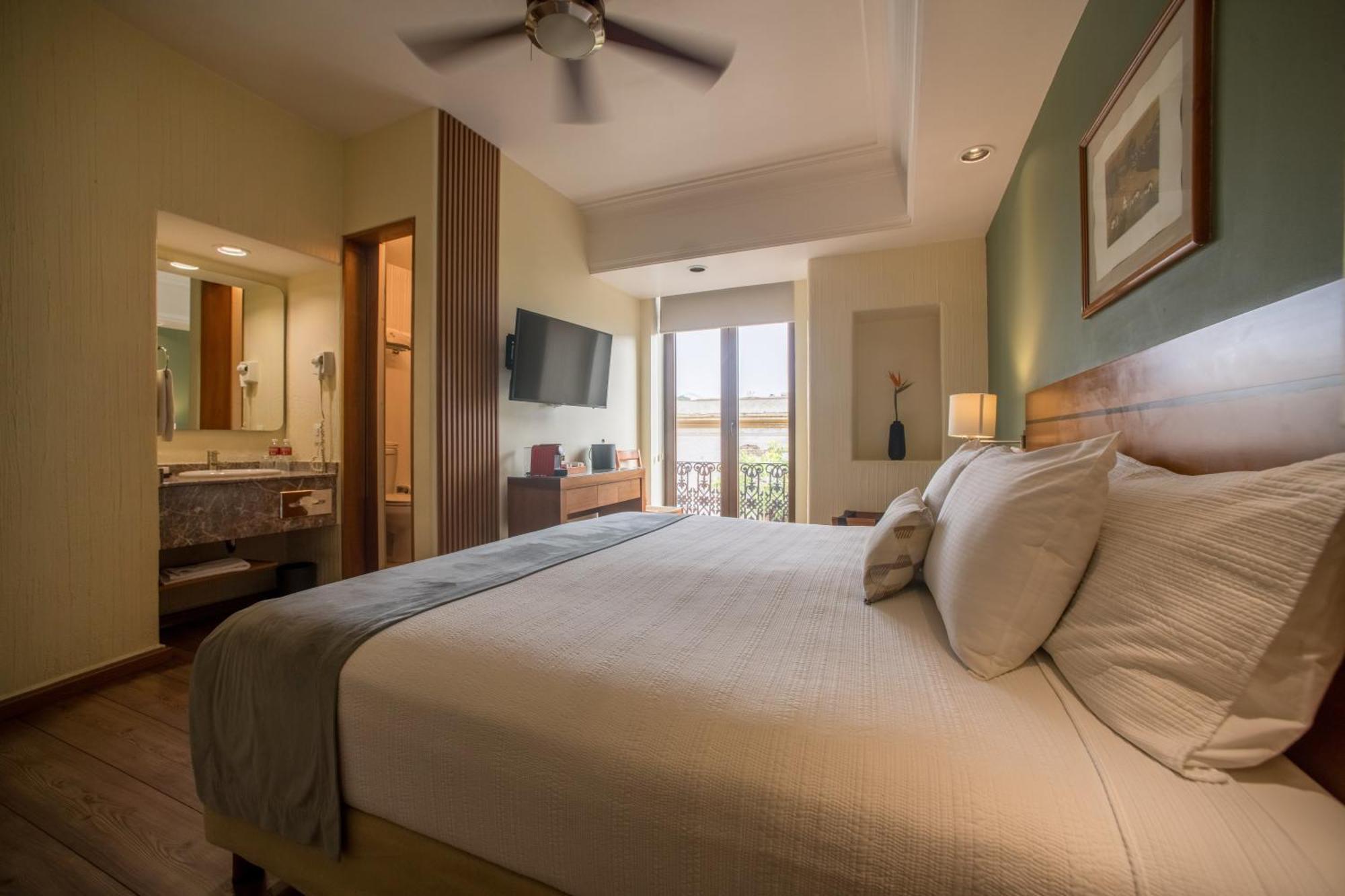 Superior Queen Room