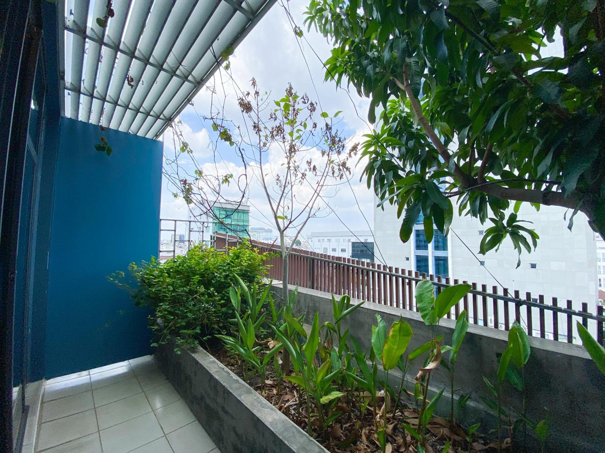 Studio Balcony