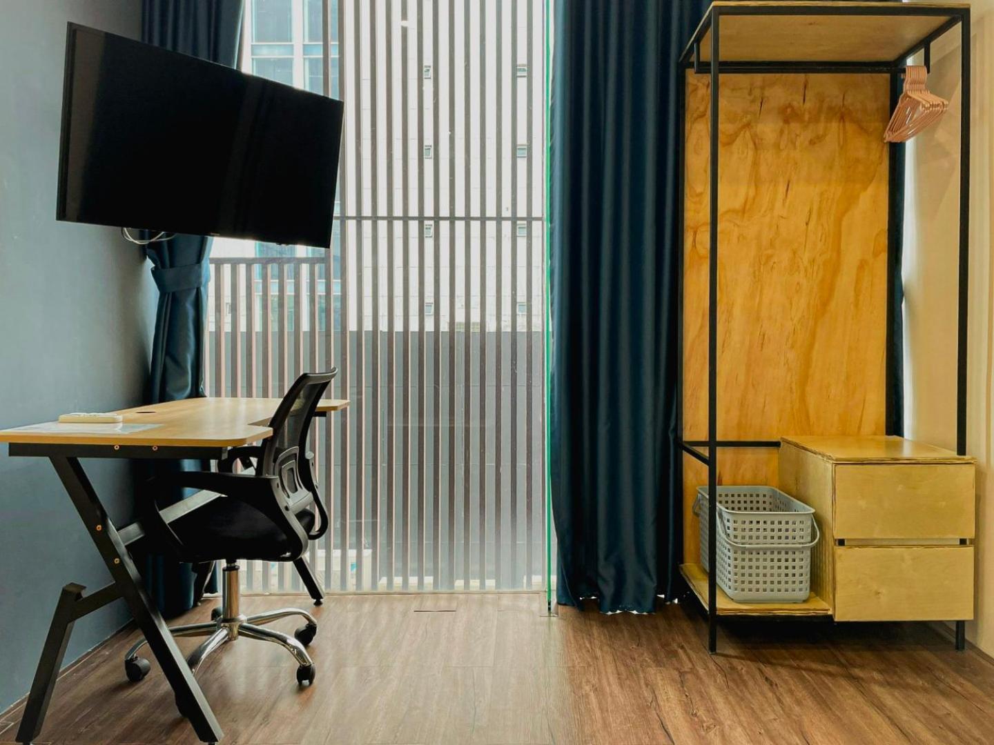 Deluxe Queen Studio