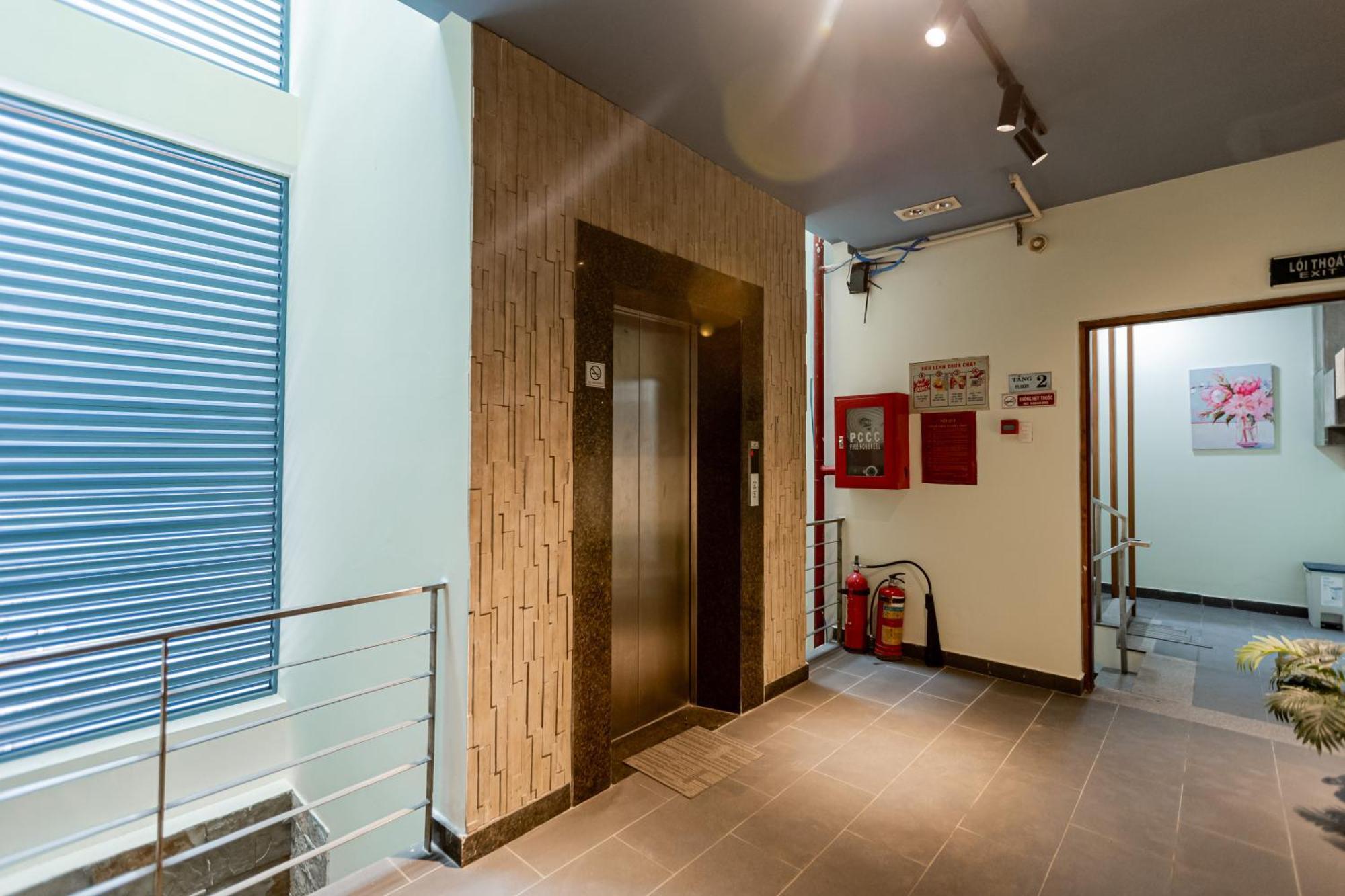 Studio Balcony