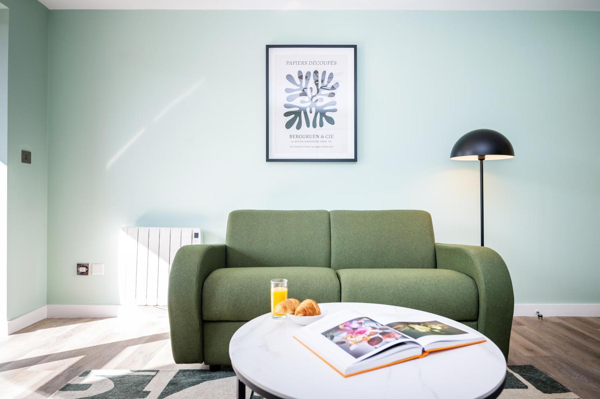 One-Bedroom Apartment